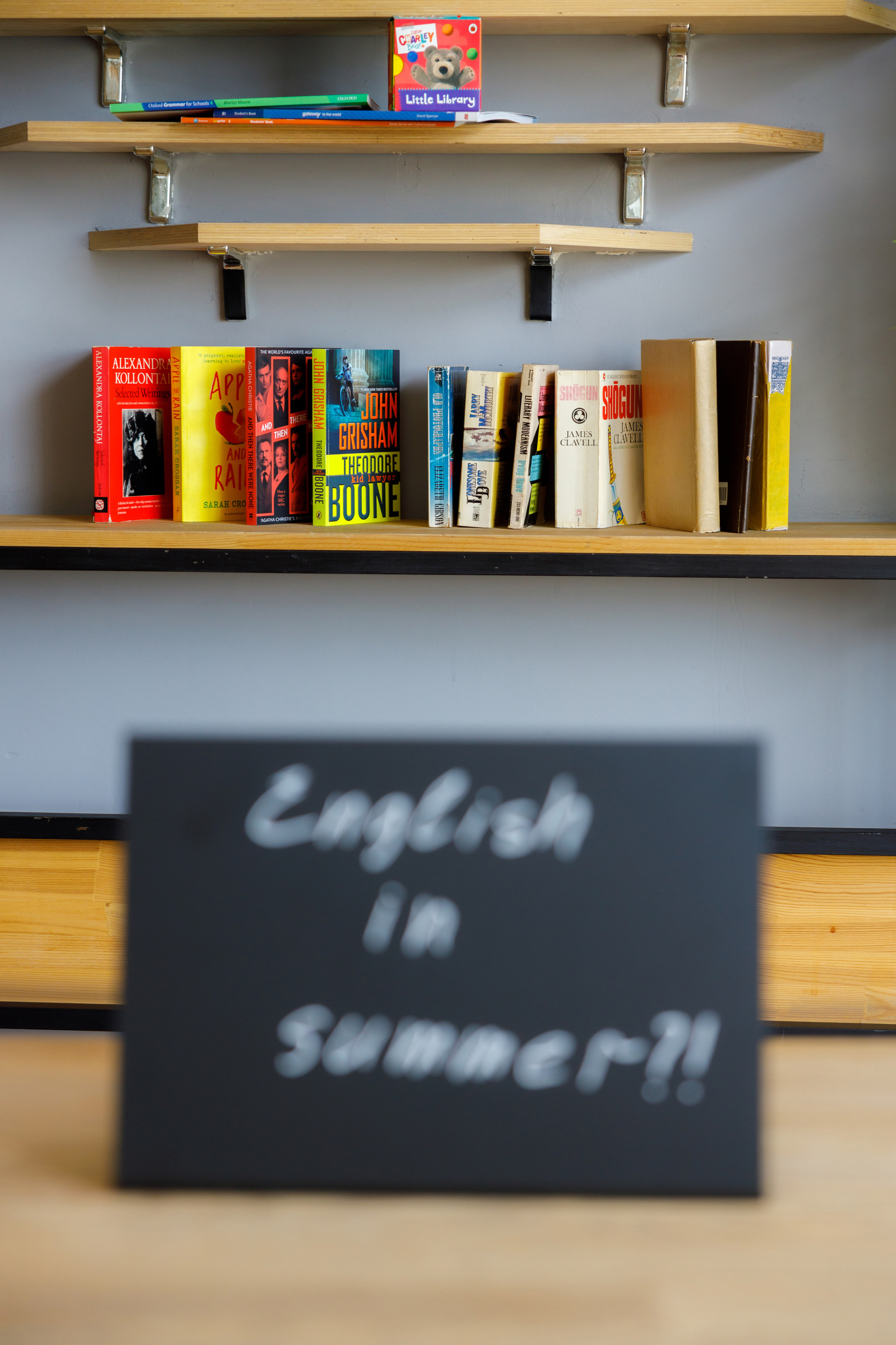 Контент-фотосессия для репетитора по английскому языку. Репортажный и студийный фотограф в Москве — Софи