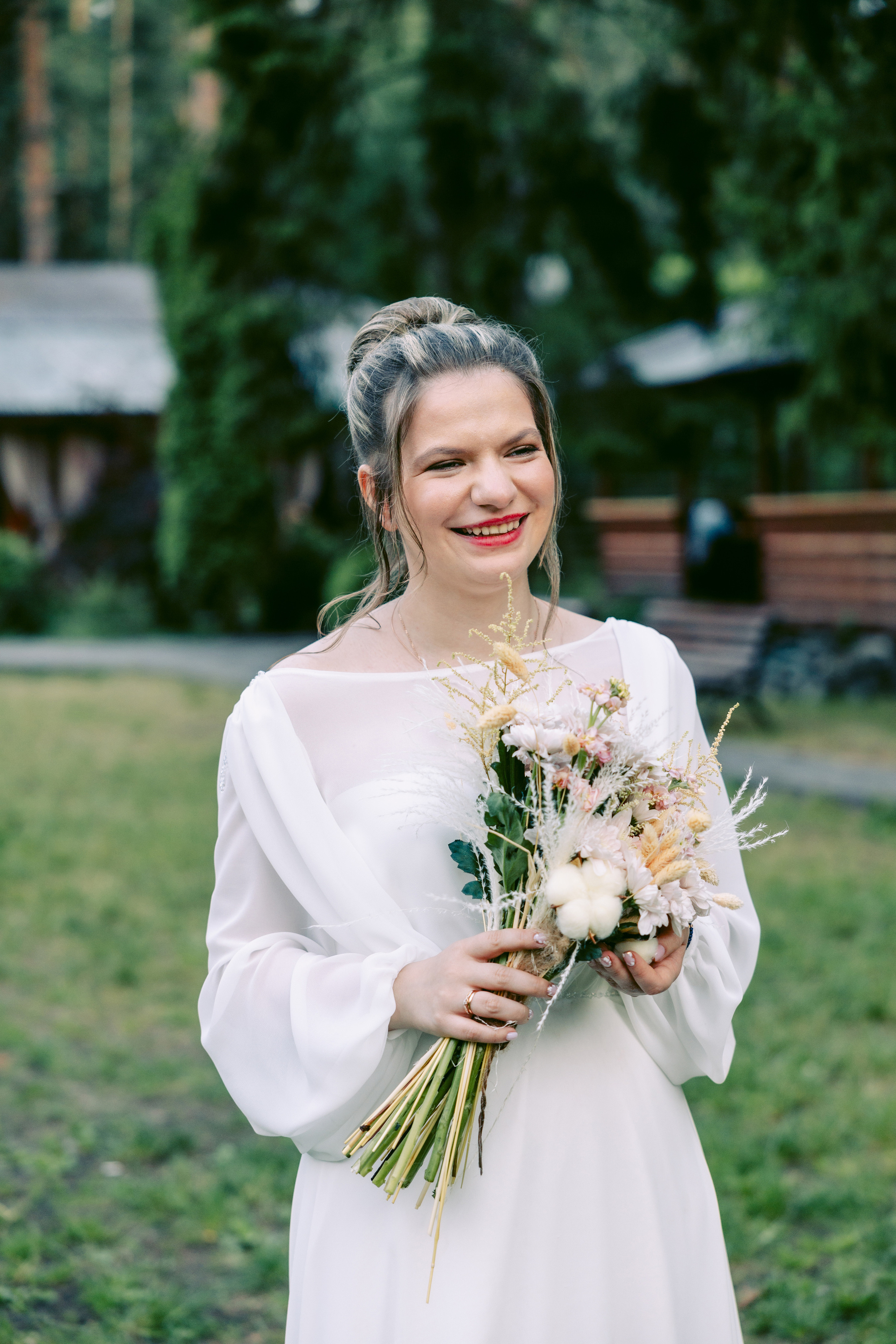 Свадьба в Кудиново. Конюшня. Репортажный и студийный фотограф в Москве — Софи