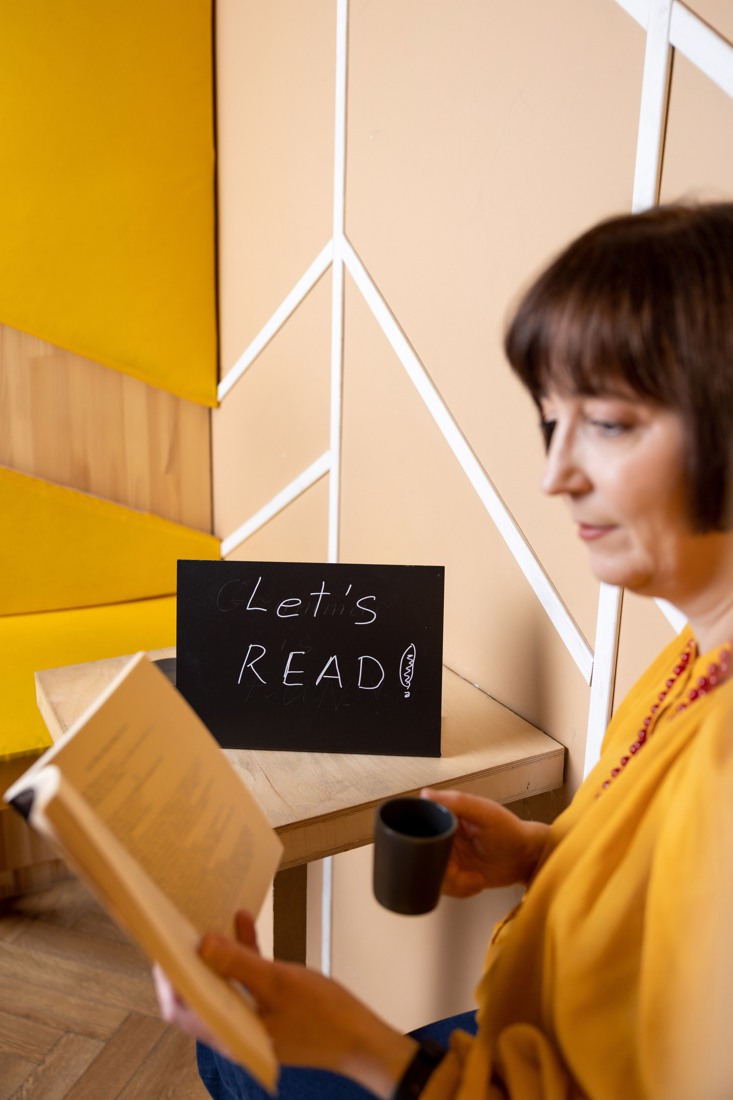 Контент-фотосессия для репетитора по английскому языку. Репортажный и студийный фотограф в Москве — Софи