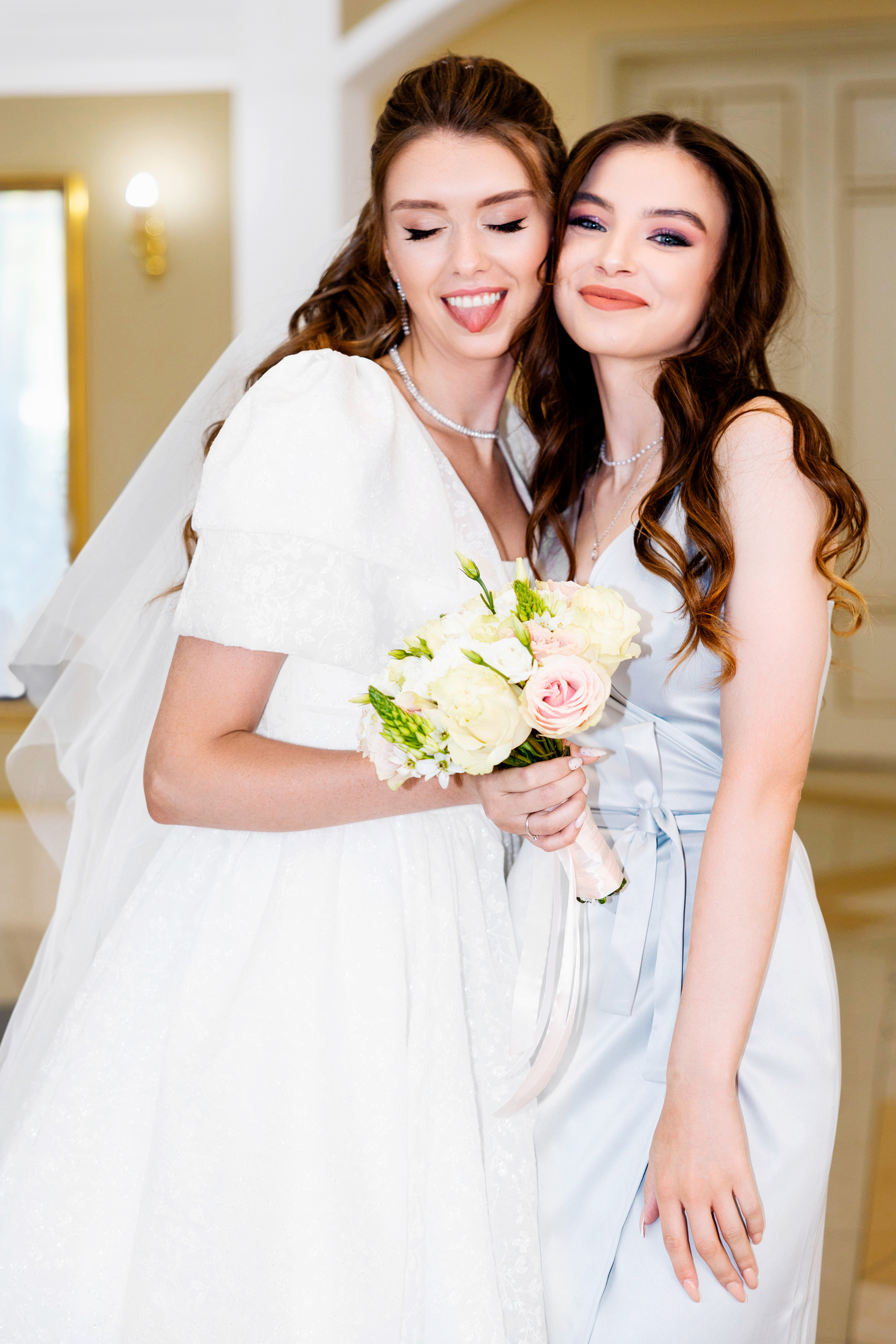 Виктория и Роман. Таганский ЗАГС. Репортажный и студийный фотограф в Москве — Софи