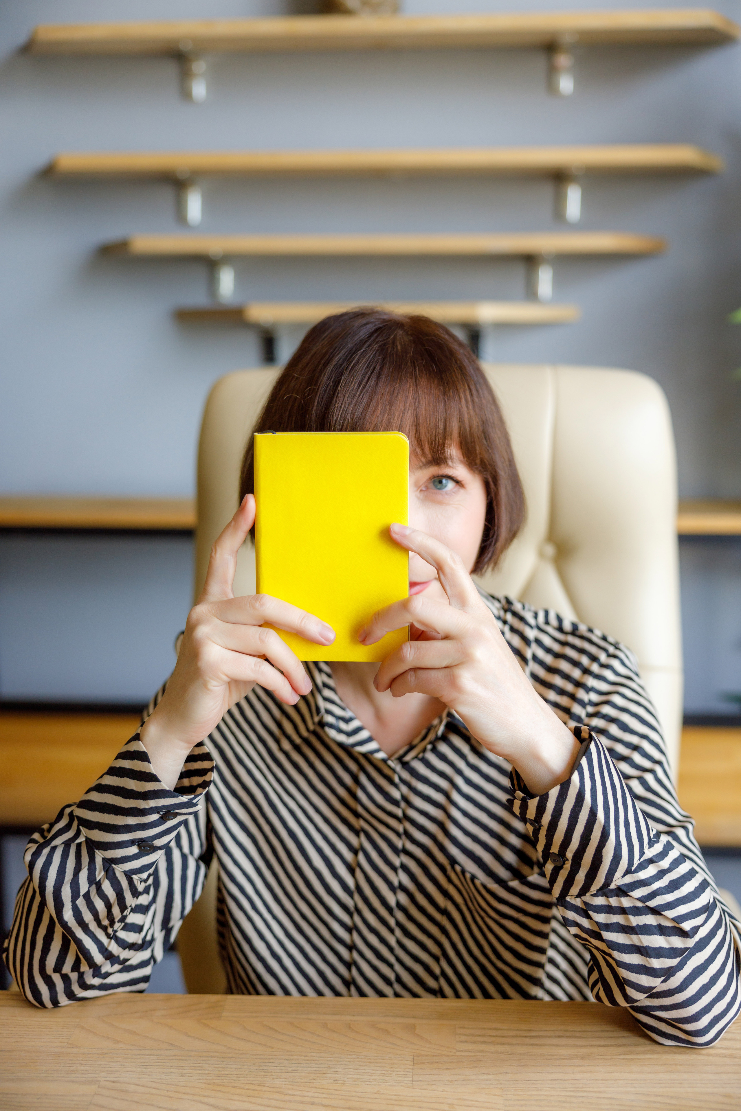 Контент-фотосессия для репетитора по английскому языку. Репортажный и студийный фотограф в Москве — Софи