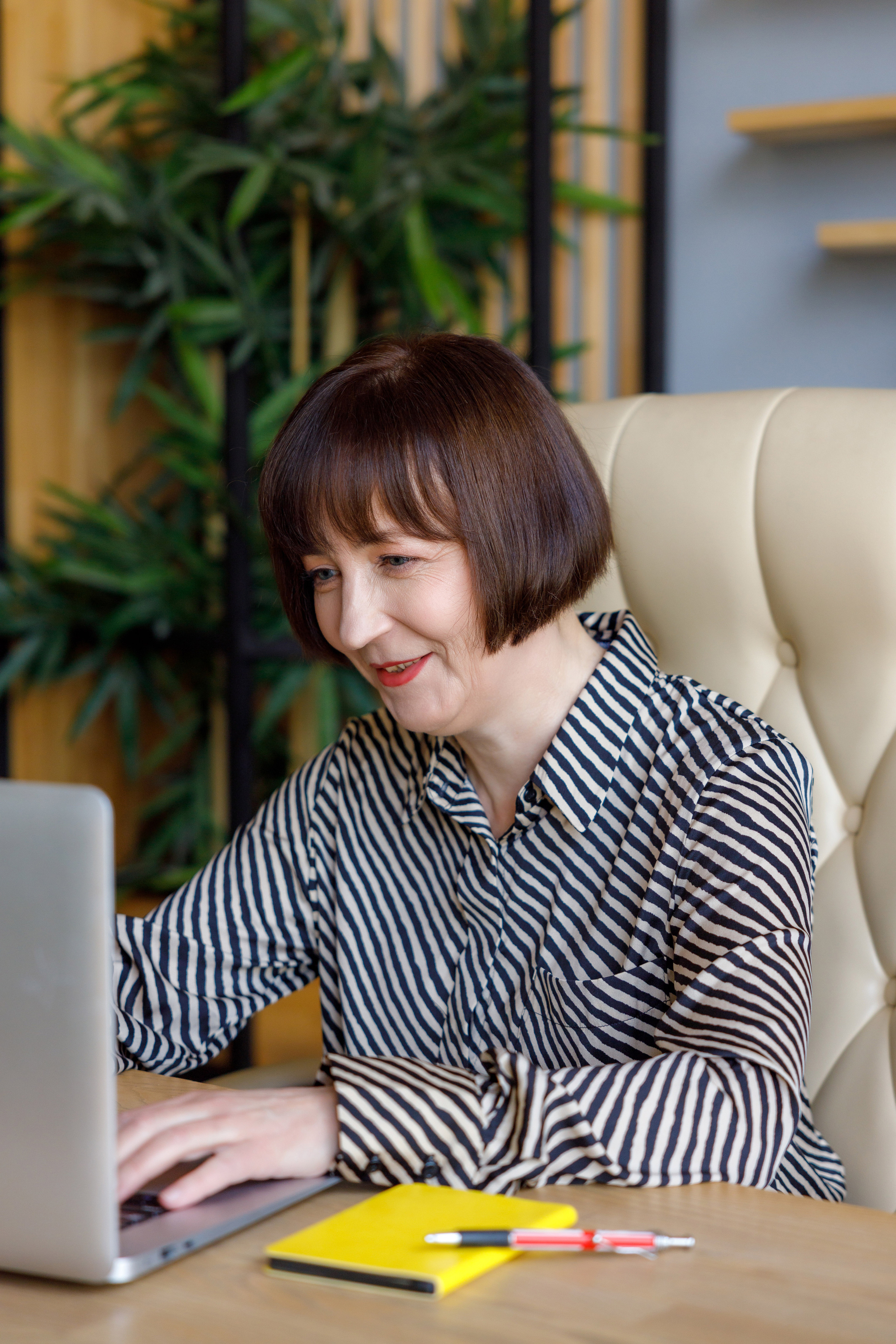 Контент-фотосессия для репетитора по английскому языку. Репортажный и студийный фотограф в Москве — Софи