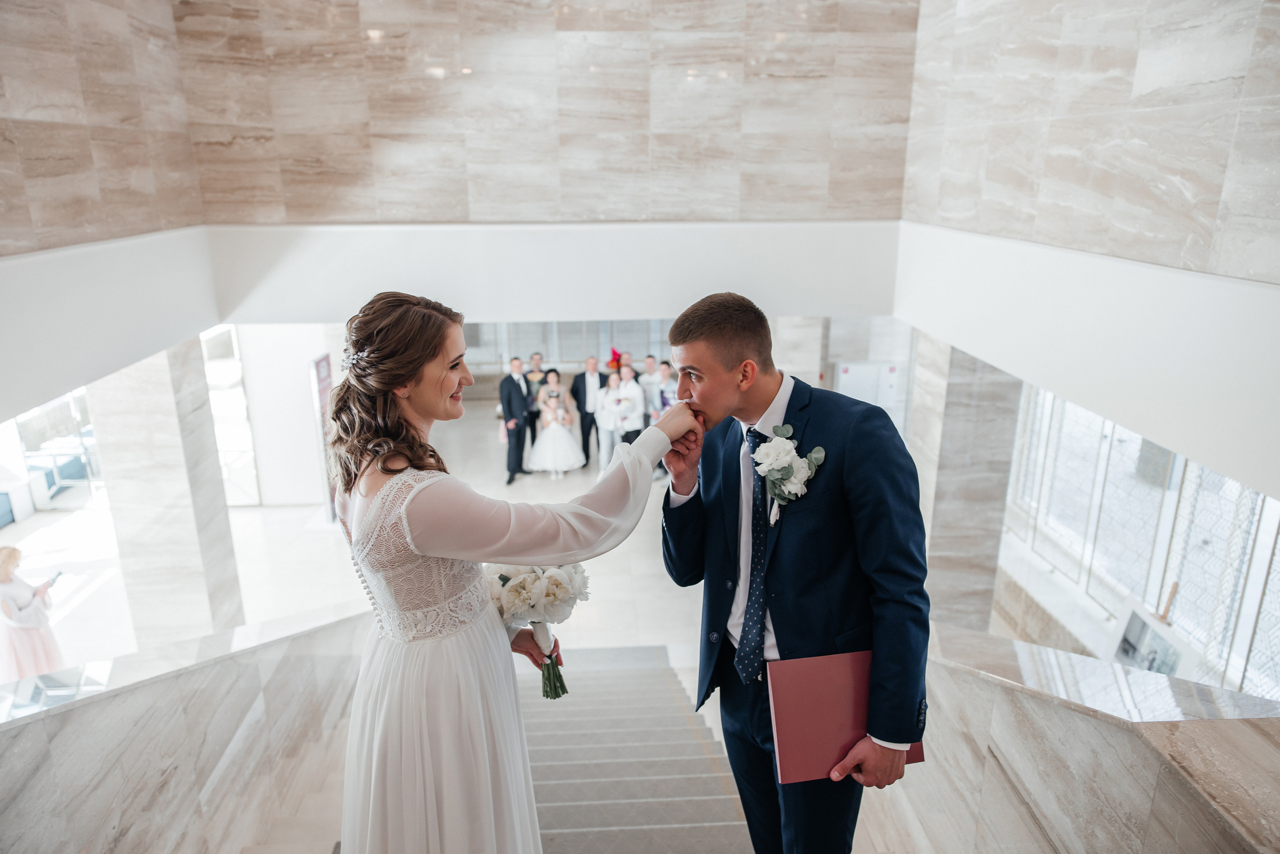 Свадебные сборы. Савеловский ЗАГС. Репортажный и студийный фотограф в Москве — Софи
