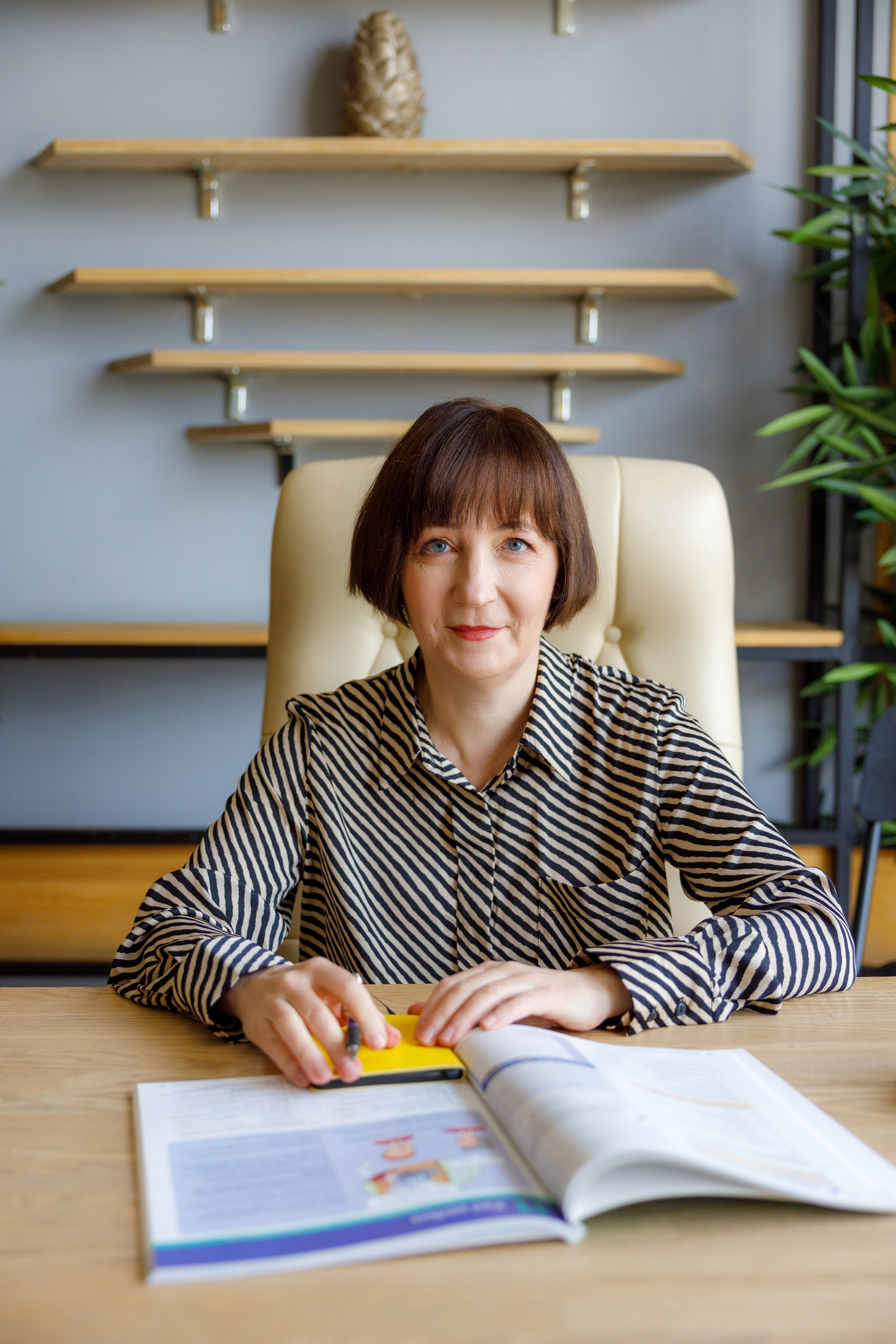 Контент-фотосессия для репетитора по английскому языку. Репортажный и студийный фотограф в Москве — Софи