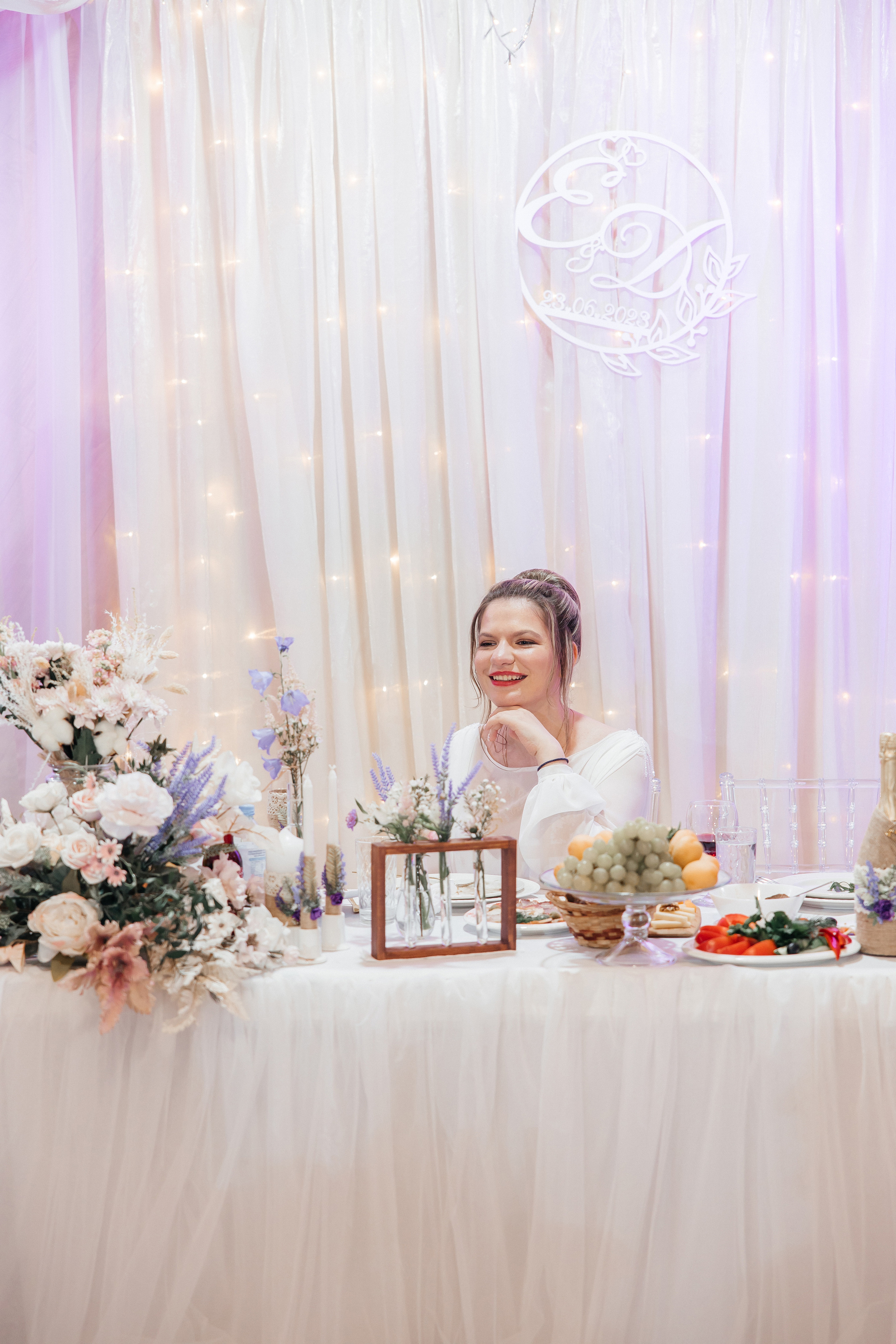 Свадьба в Кудиново. Конюшня. Репортажный и студийный фотограф в Москве — Софи