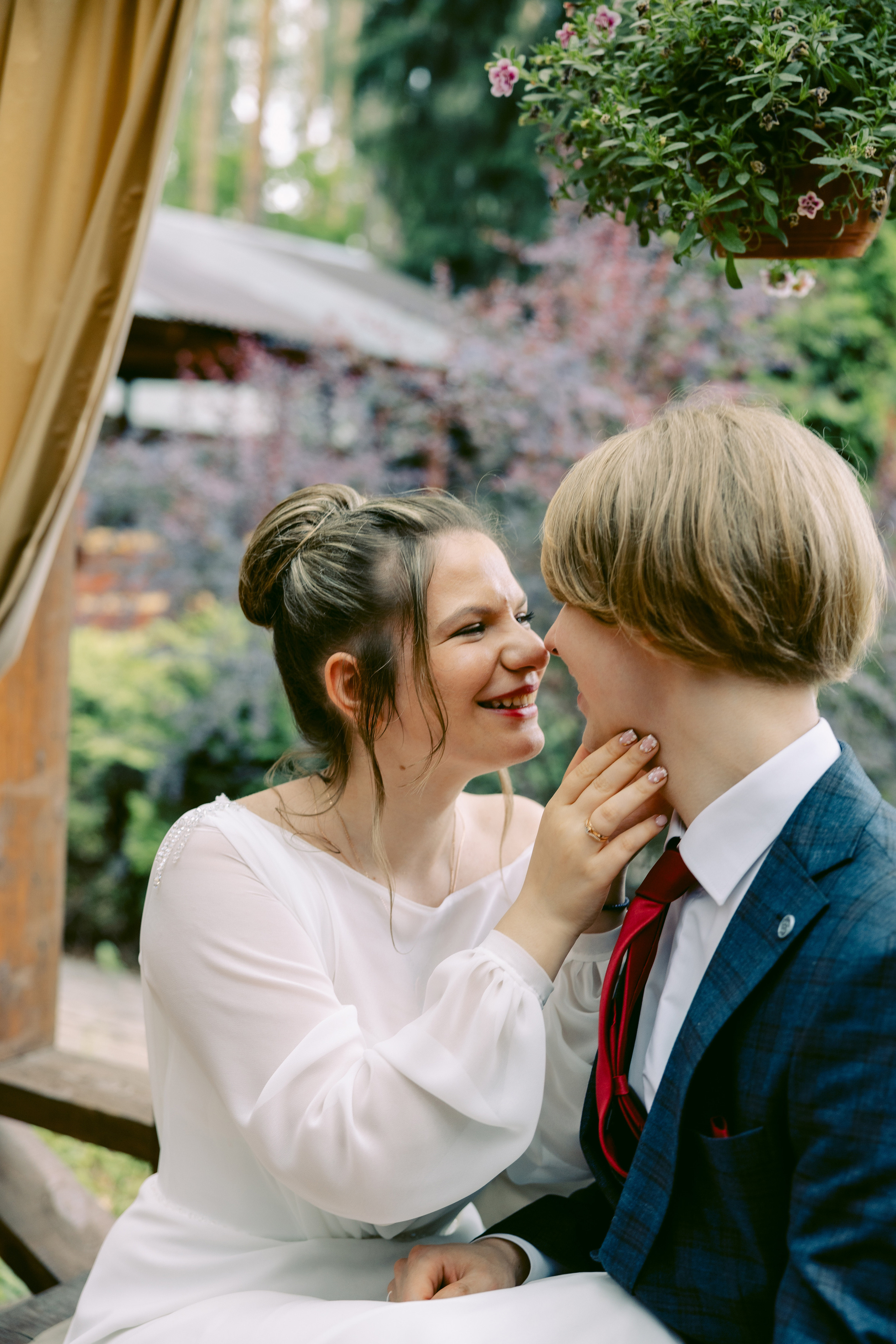 Свадьба в Кудиново. Конюшня. Репортажный и студийный фотограф в Москве — Софи