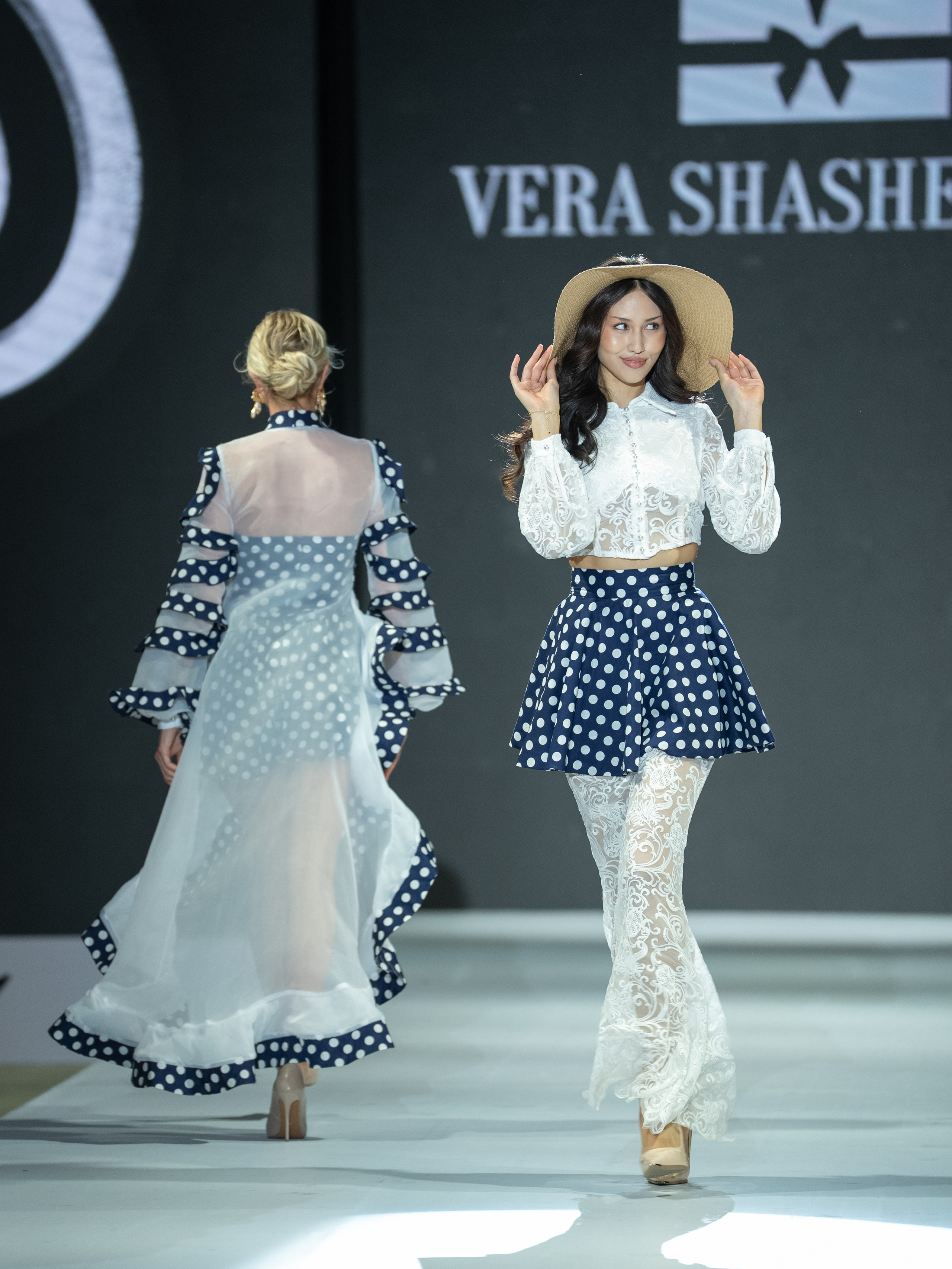 EURASIAN FASHION WEEK Vera Shasherina. Сайт Алматинского НЮ АРТ, будуар и фэшн фотографа Дениса Карпенко