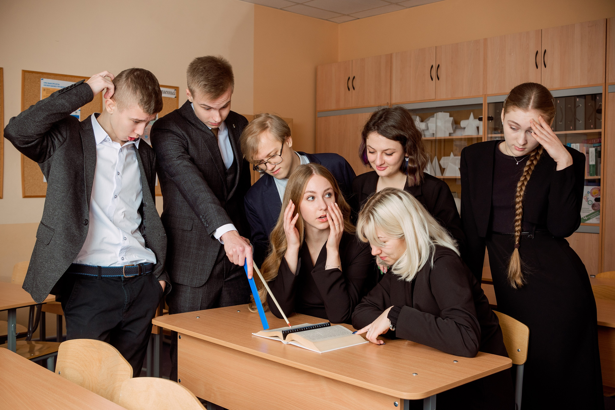 Старшие классы. Выпускные альбома Москва и Московская область