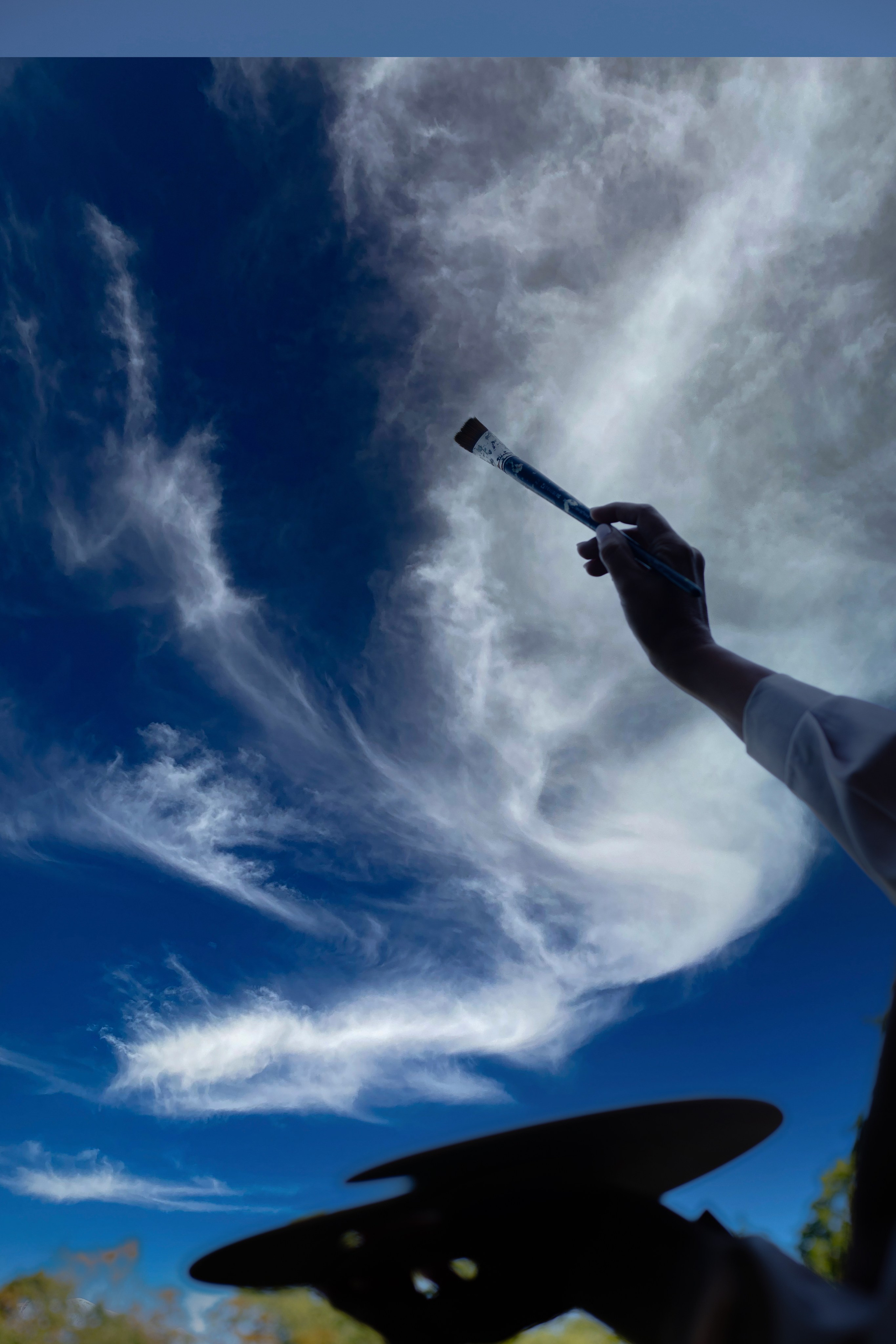 Небо отражается в глазах художницы. Фотограф Тула