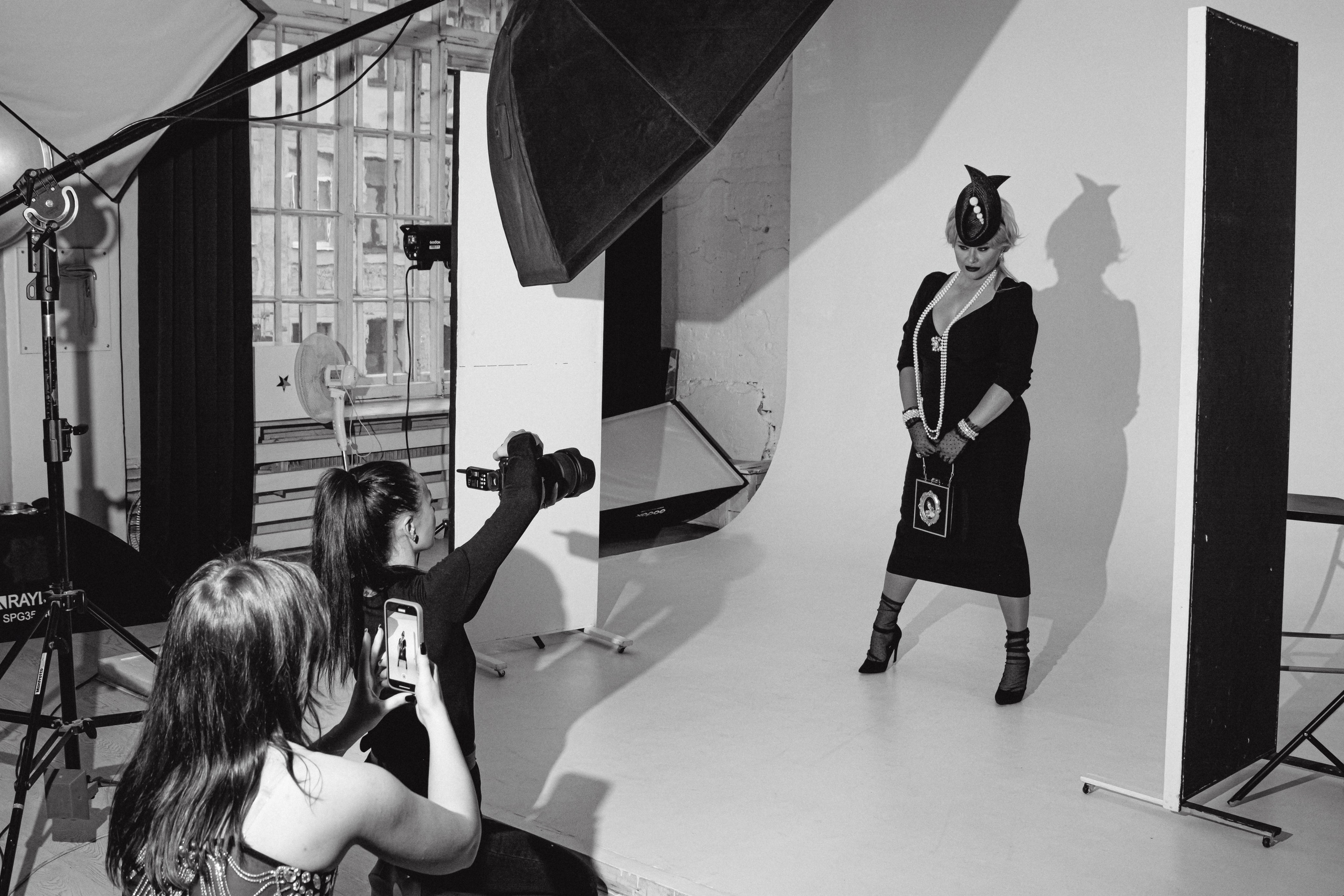 Фэшн-съёмка участниц Миссис Бизнес Гатчина 2023. Портретный фотограф в Санкт-Петербурге Дмитриева Наталия