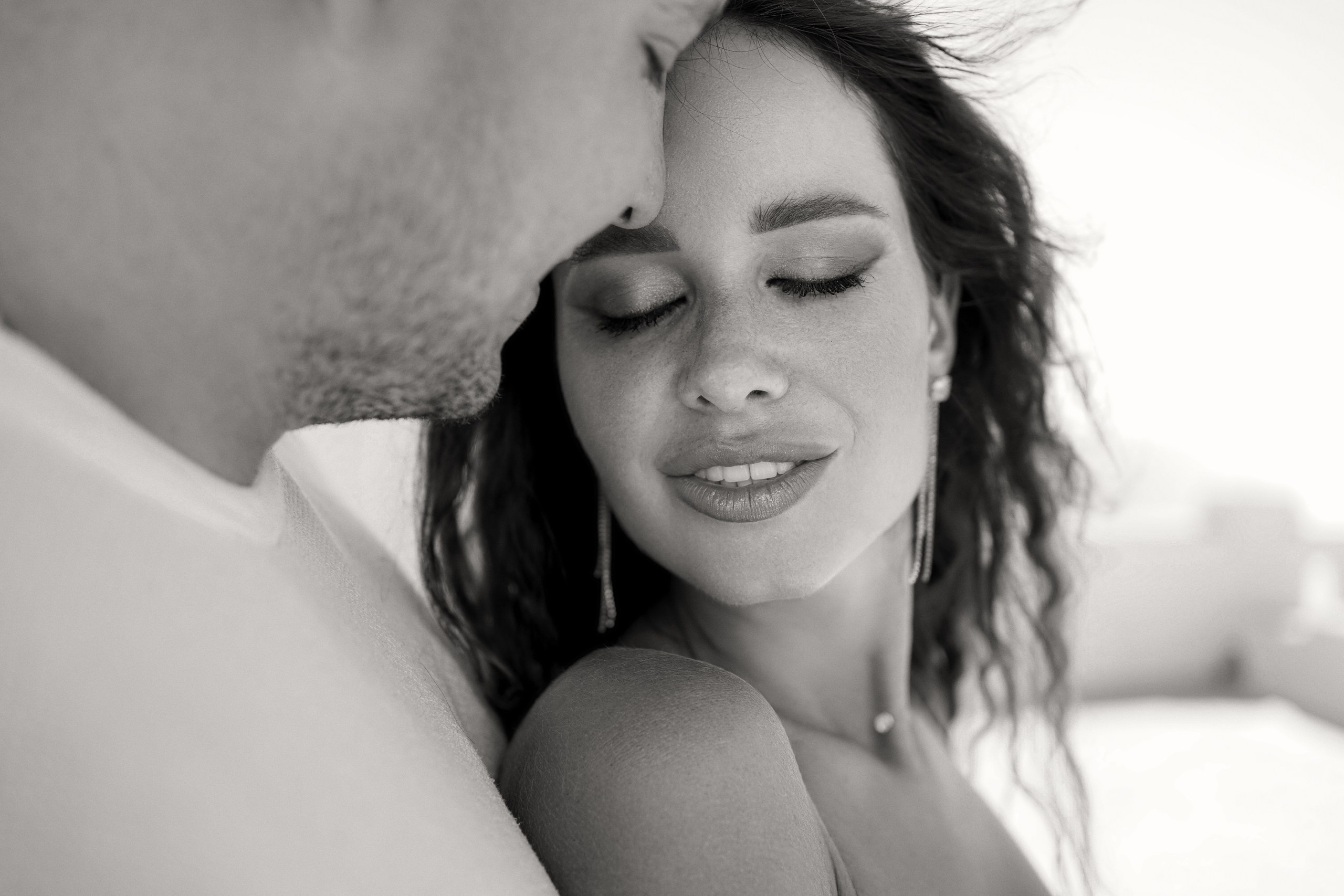 Фотосессия в Крымском Санторини в Севастополе. Владимир и Елизавета. Свадебный фотограф в Ростове-на-Дону. Таинство Крещения и Венчания, семейные фотосессии. Алёна Чёботова