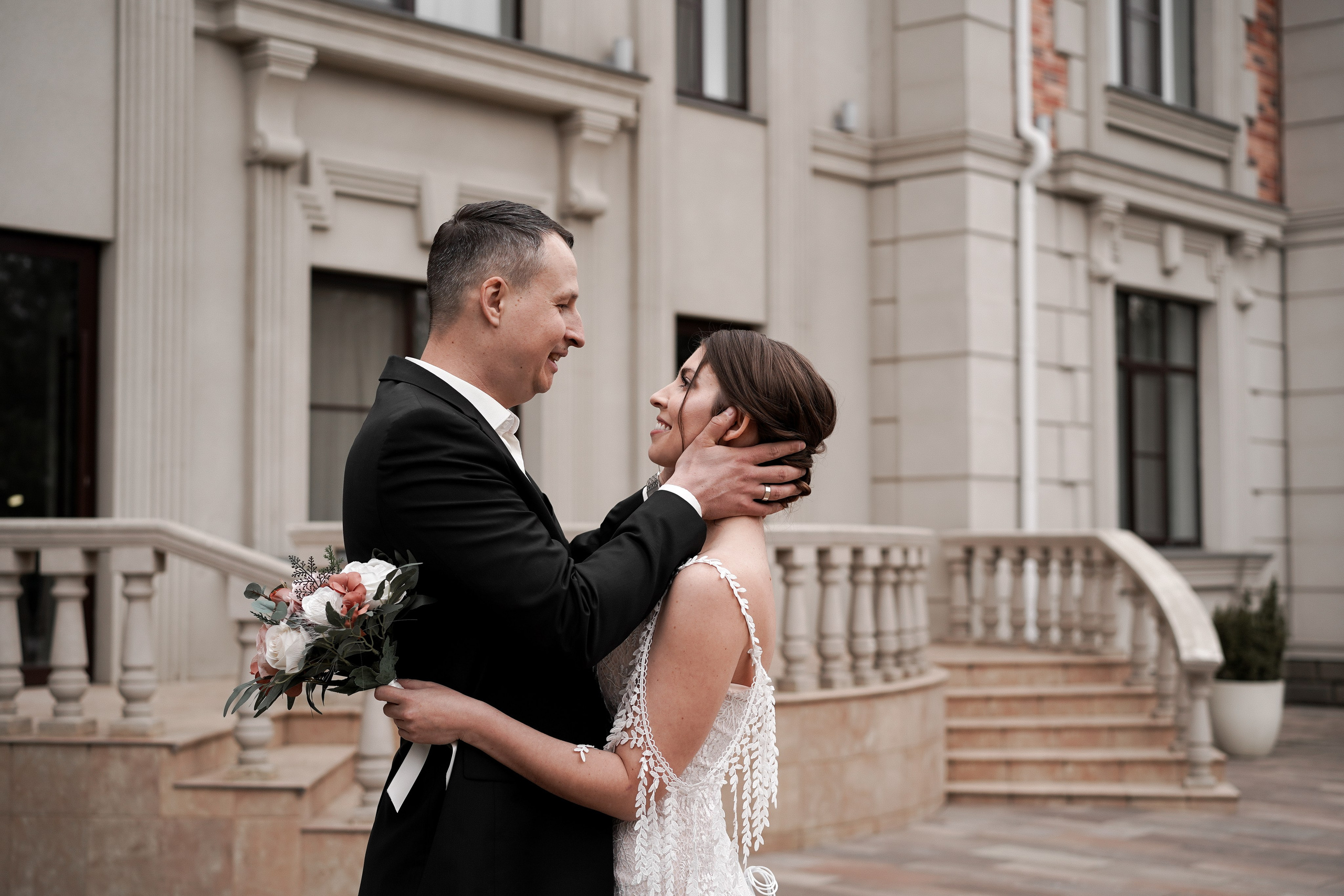 Свадебная фотосессия в Графском парке. Ростов-на-Дону. Свадебный фотограф в Ростове-на-Дону. Таинство Крещения и Венчания, семейные фотосессии. Алёна Чёботова