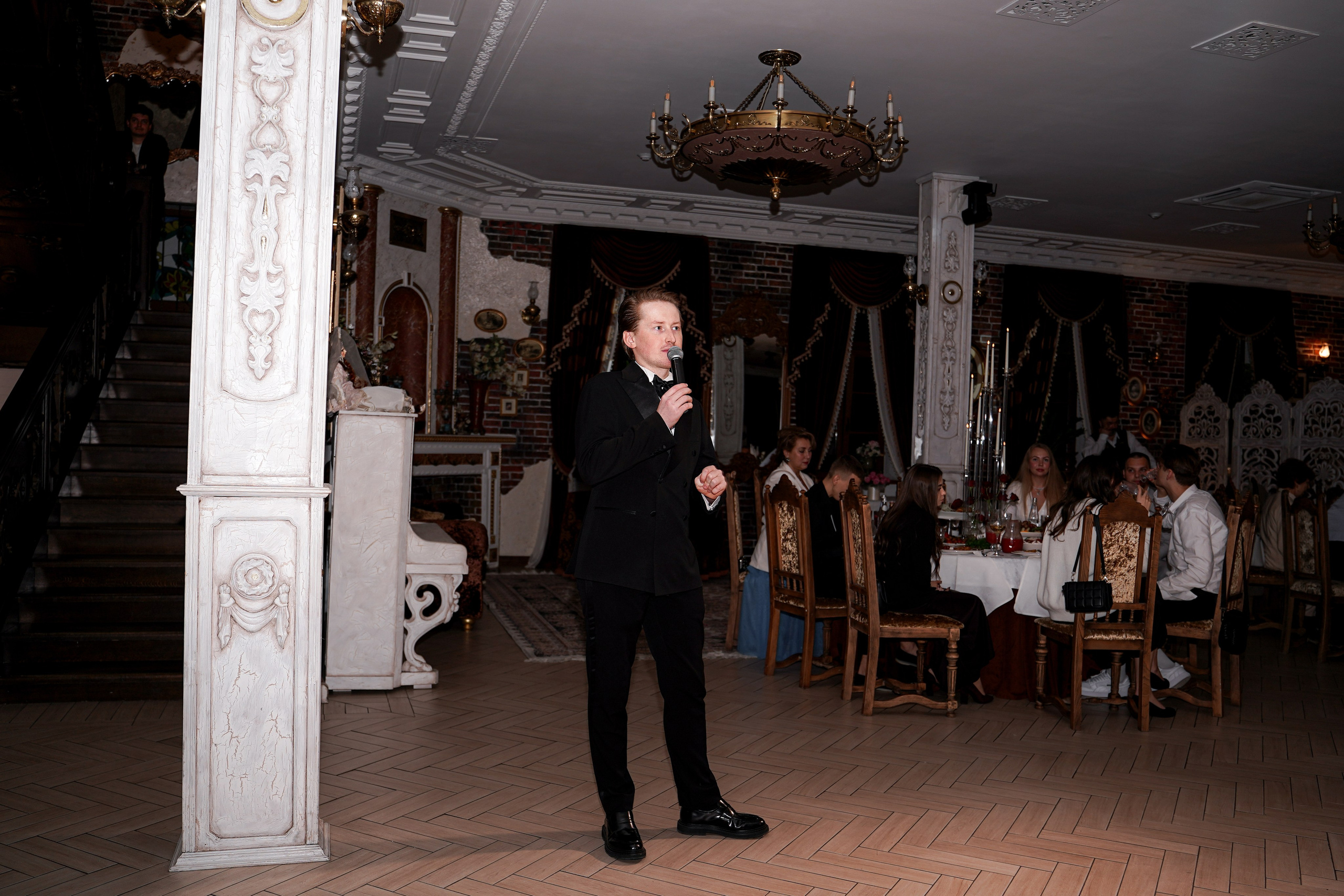 Банкет в Атаманской усадьбе. Свадебный фотограф в Ростове-на-Дону. Таинство Крещения и Венчания, семейные фотосессии. Алёна Чёботова