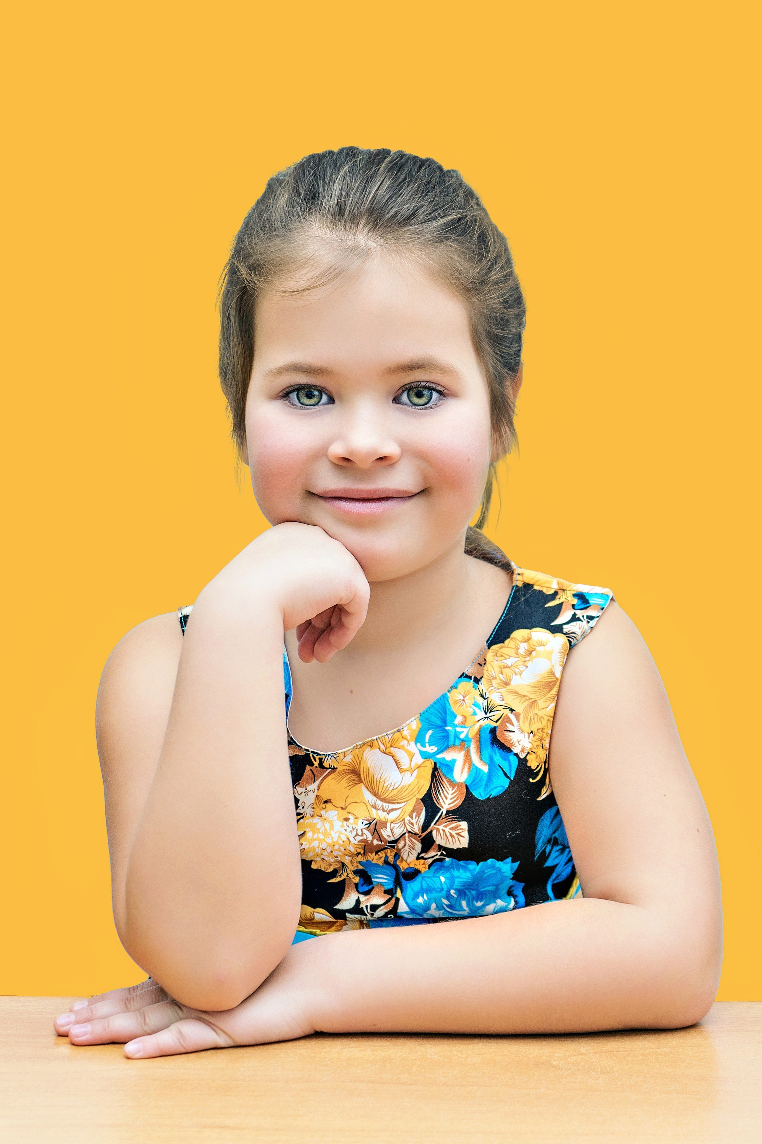 Выпускные альбомы с оживающими фотографиями. Фотограф и видеограф Москва. Свадебный фотограф, видеограф. Выпускные альбомы. Оживающие альбомы