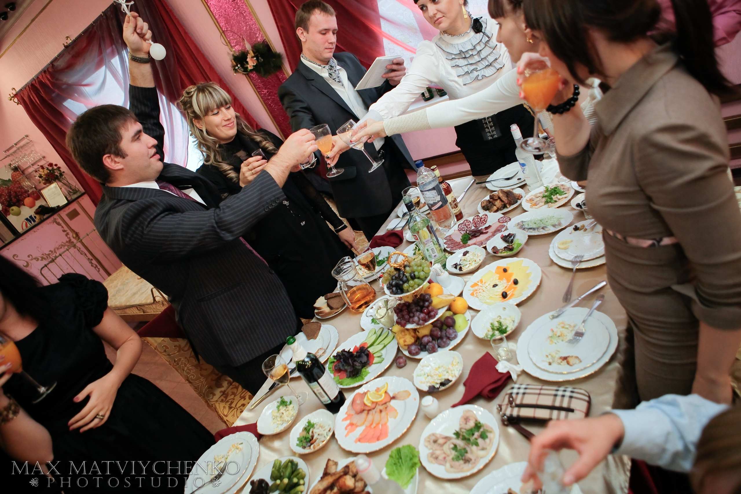 Банкет/Banquet. Максим Матвийченко и Виктория Басова профессионалы своего дела