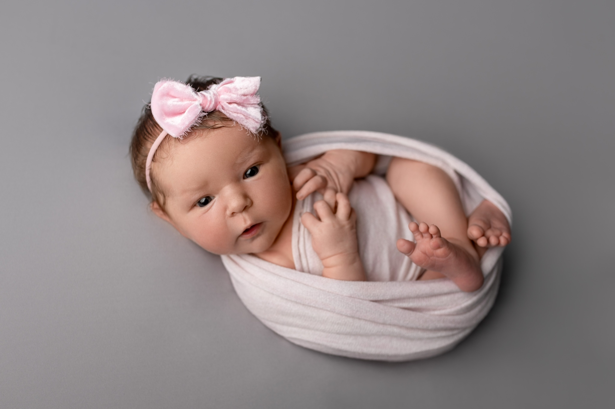 Новорожденные девочки. Детский фотограф в городе Жуковский Алиса Коробанова