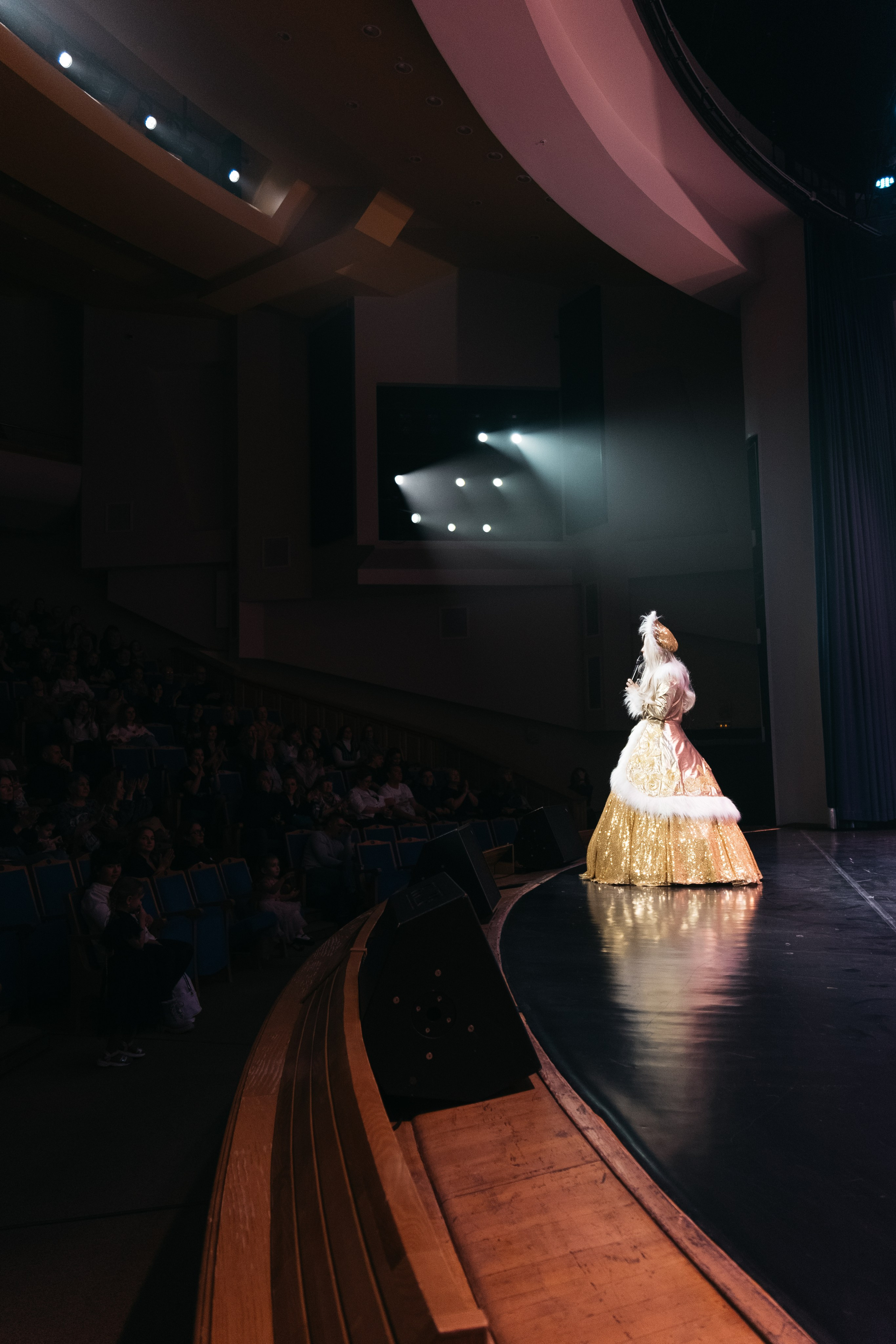 СурГУ 23.12.23. Репортажный и свадебный фотограф в Сургуте