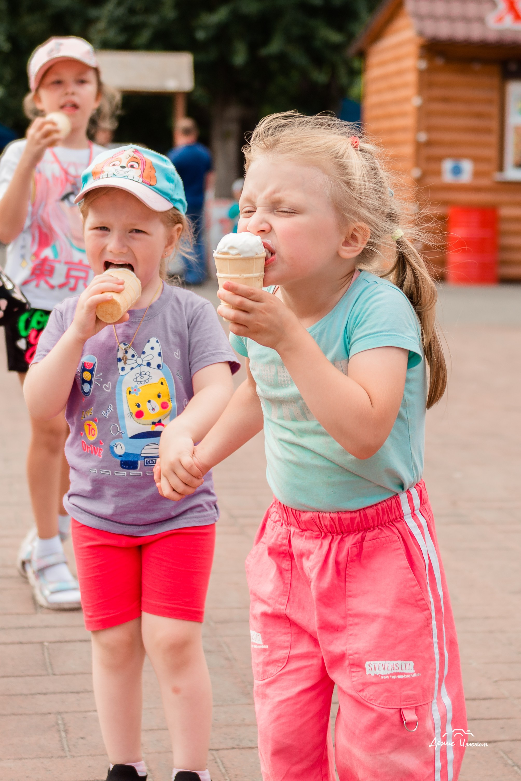 Краски Холи в Комсомольском Парке 2023. Детский фотограф, семейный фотограф и репортажи в Кемерово