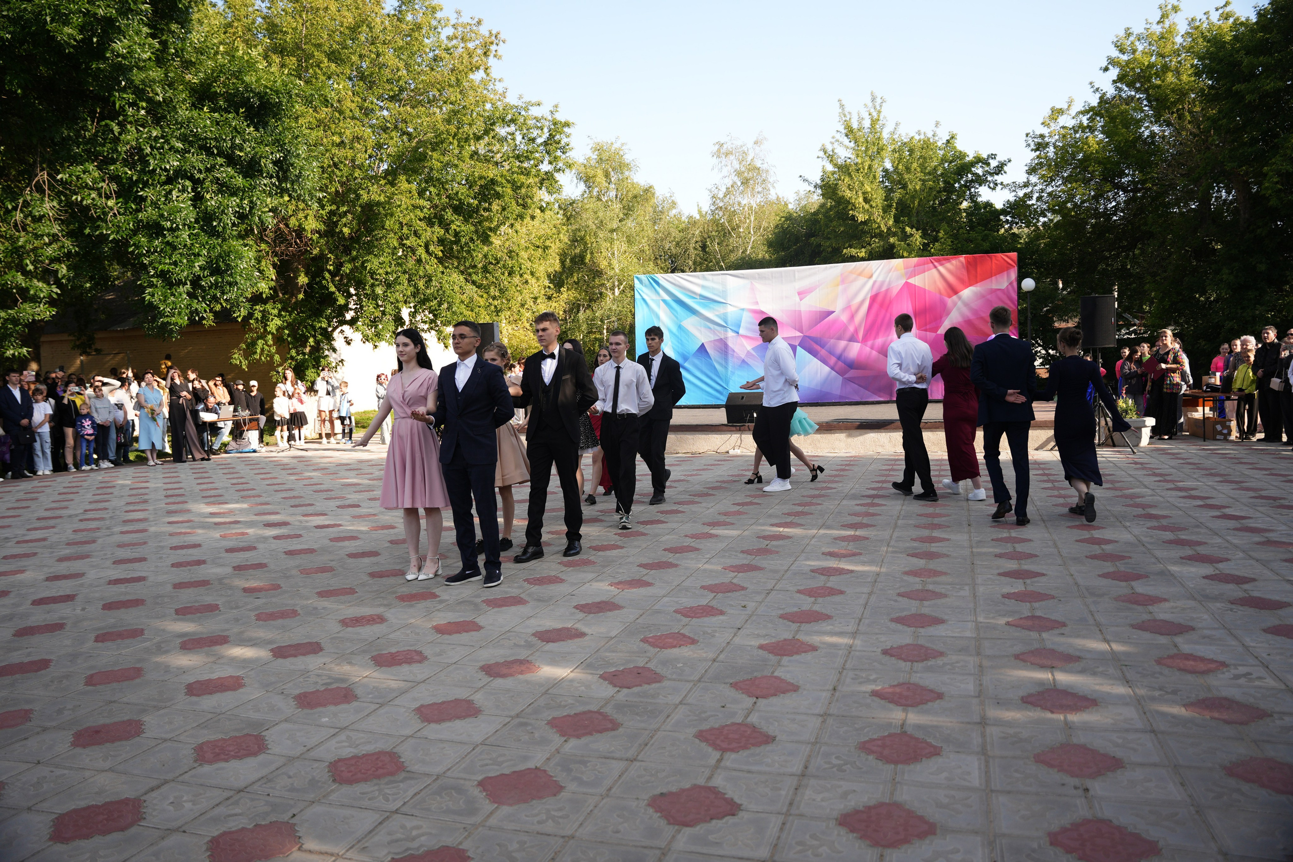 Выпускной в парке. Ольга Плаксина фотограф в Саратове