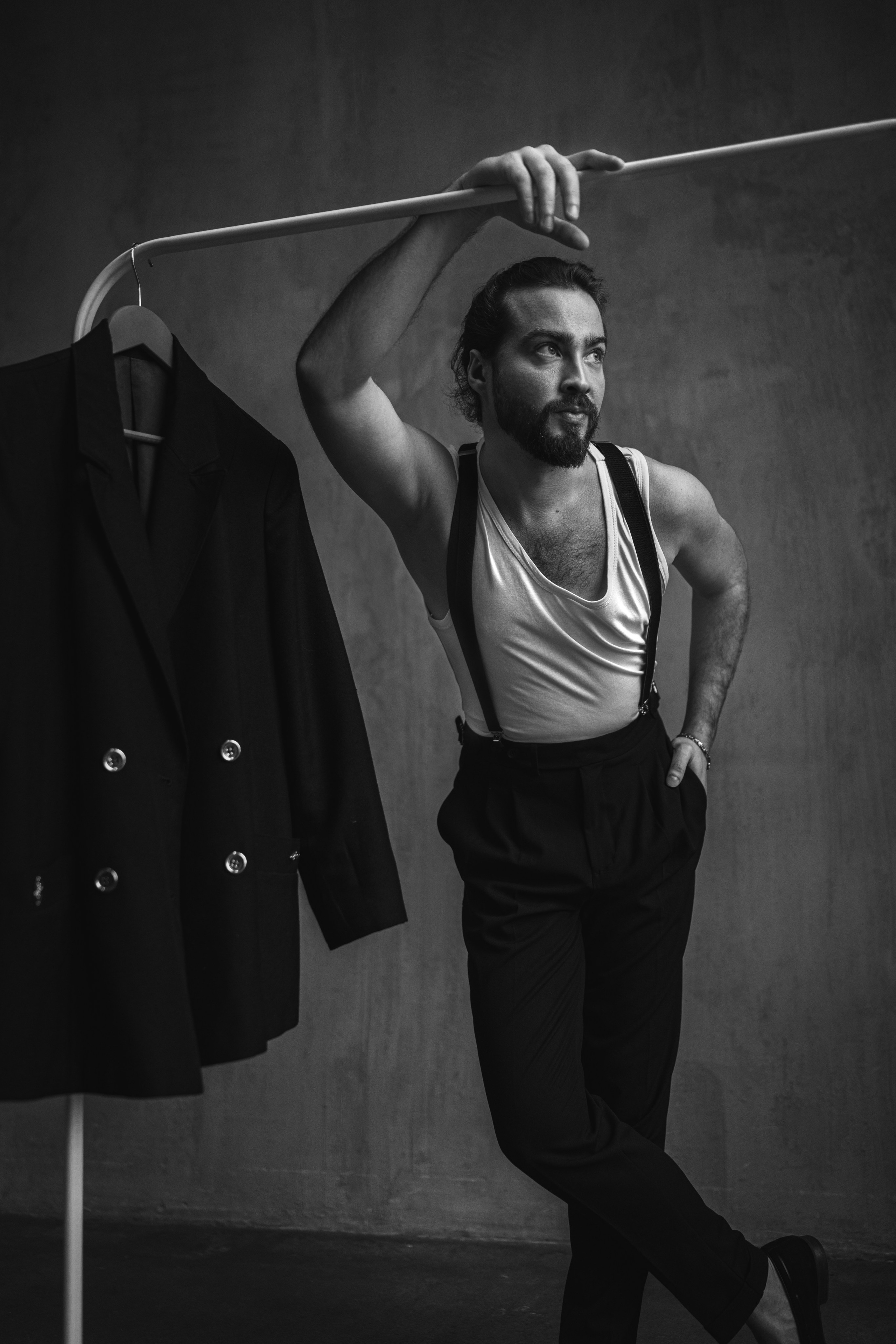 Черно-белая фотография мужская