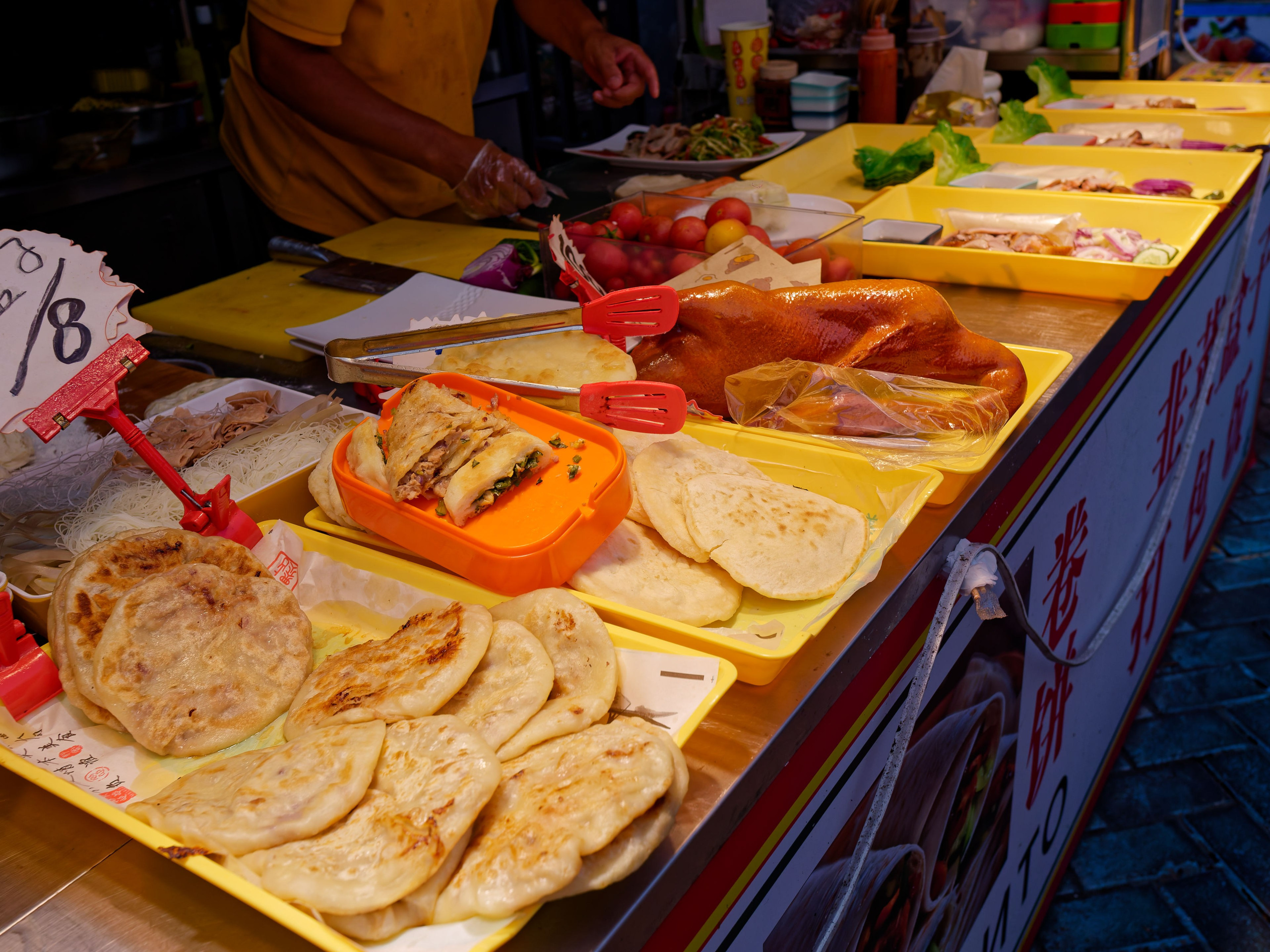 Хайнань 2026, «Food Street» ночная улица еды в Ялунване. Фотопрогулки по Миру