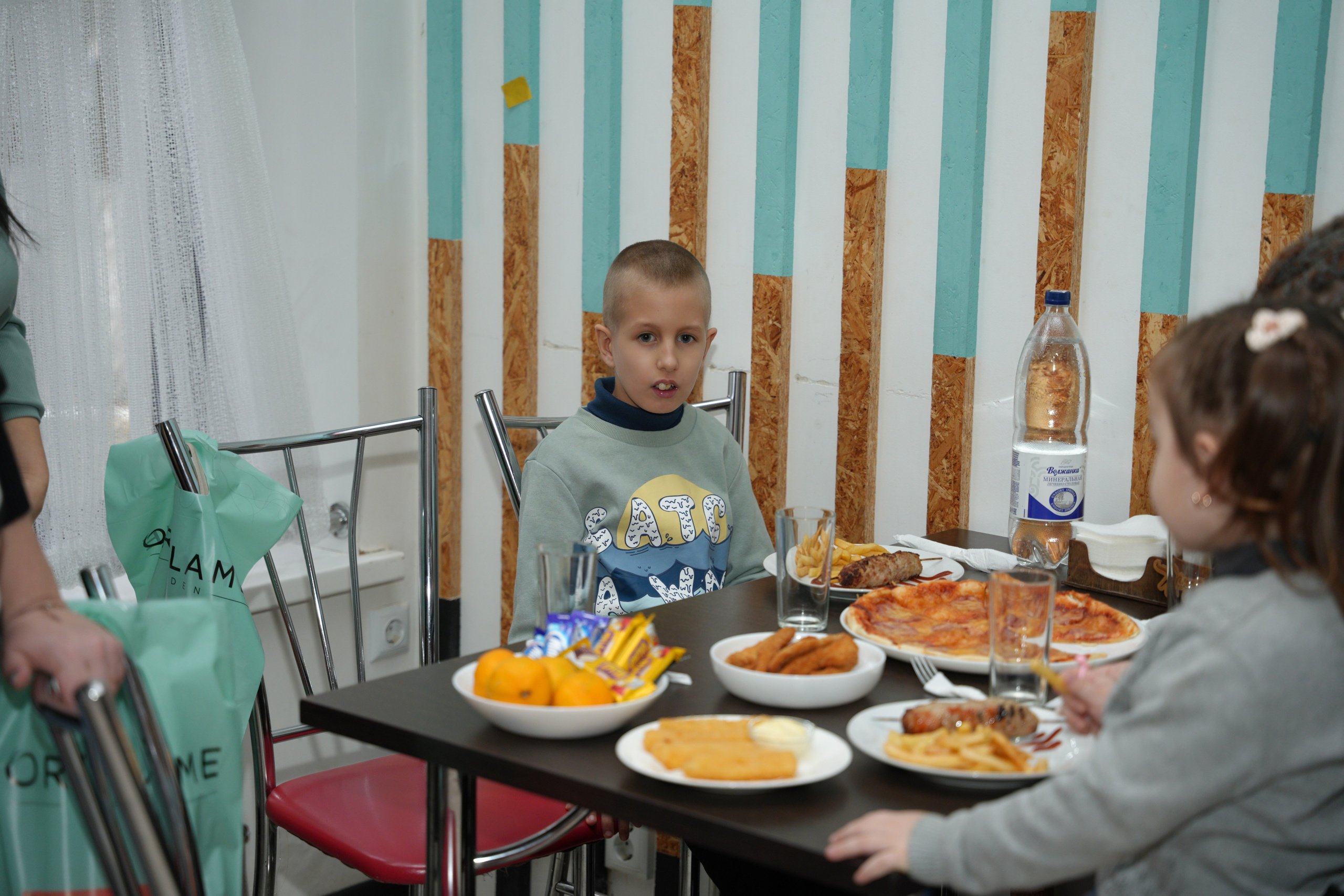 Социально —благотворительная акция «Ты в этом мире не один», посвященная Международному дню инвалидов. ВЫПУСКНЫЕ АЛЬБОМЫ, Школьный фотограф, семейный и свадебный в Саратове и области Ольга Плаксина