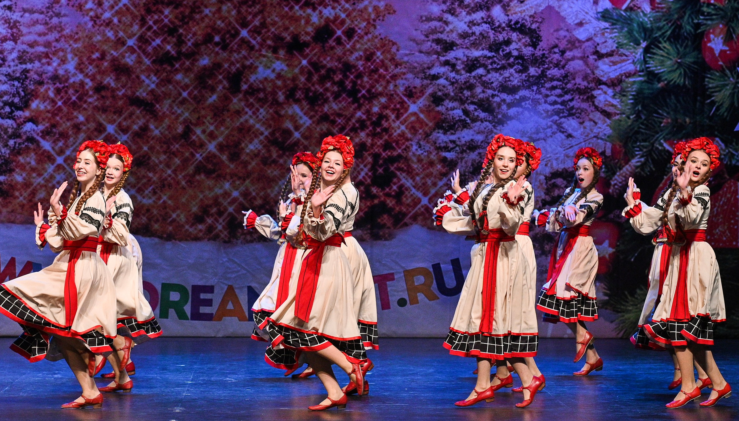 14.11.2024 «Новогодний Звездопад Талантов» Фестивальное движение «Шаг к мечте» г. Москва. Медиастудия Фото Концепт