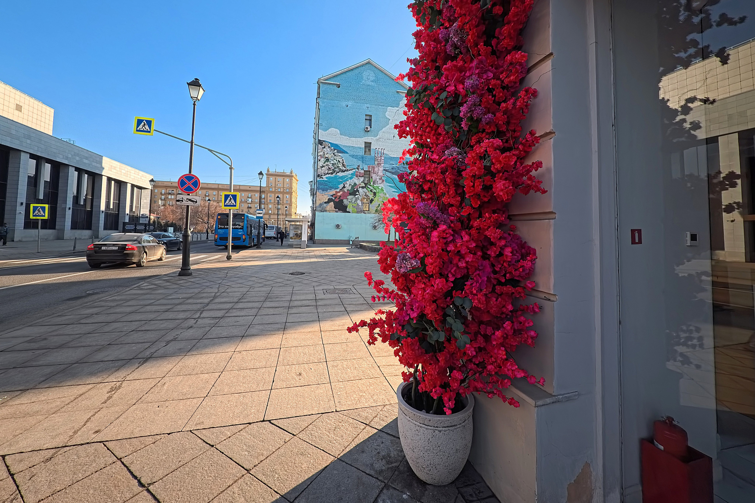 Улица, люди, жизнь…