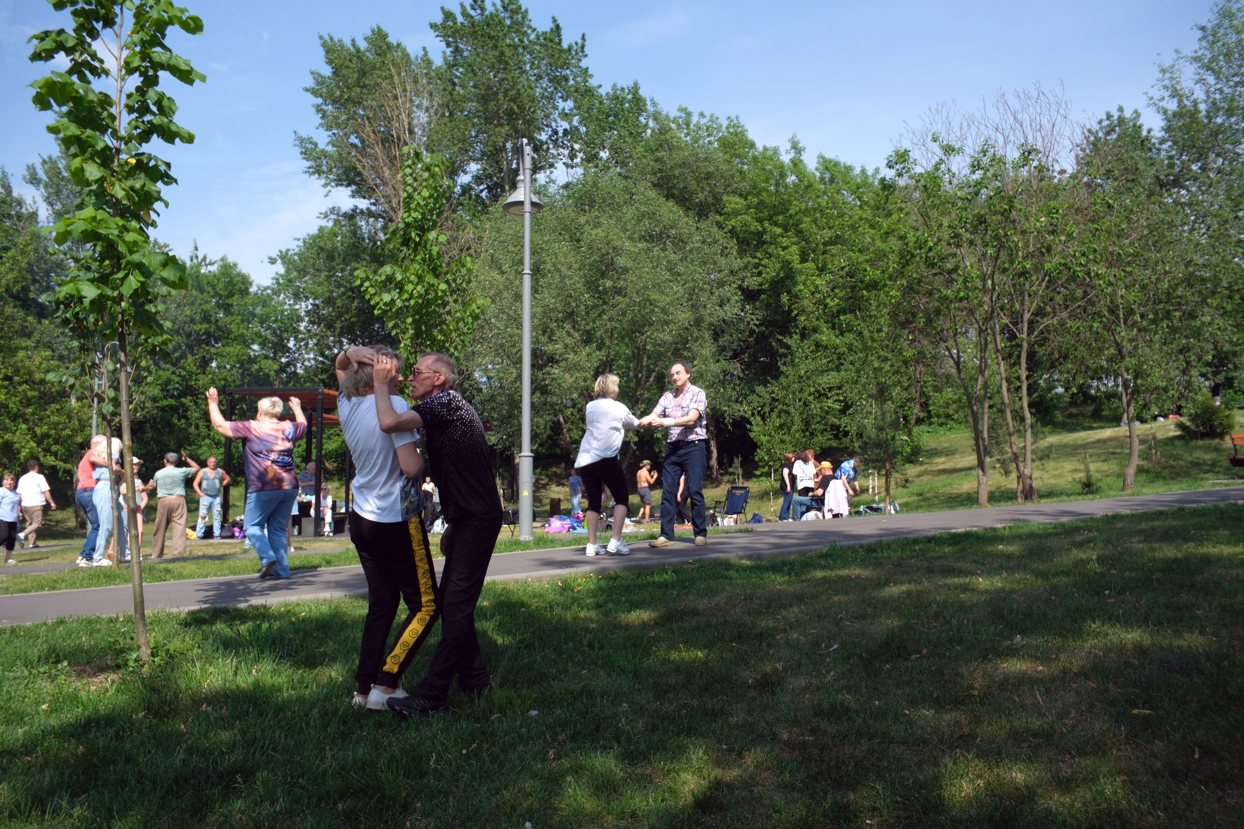 31.05.2025. Покровский парк. Активное долголетие. Улица, люди, жизнь…