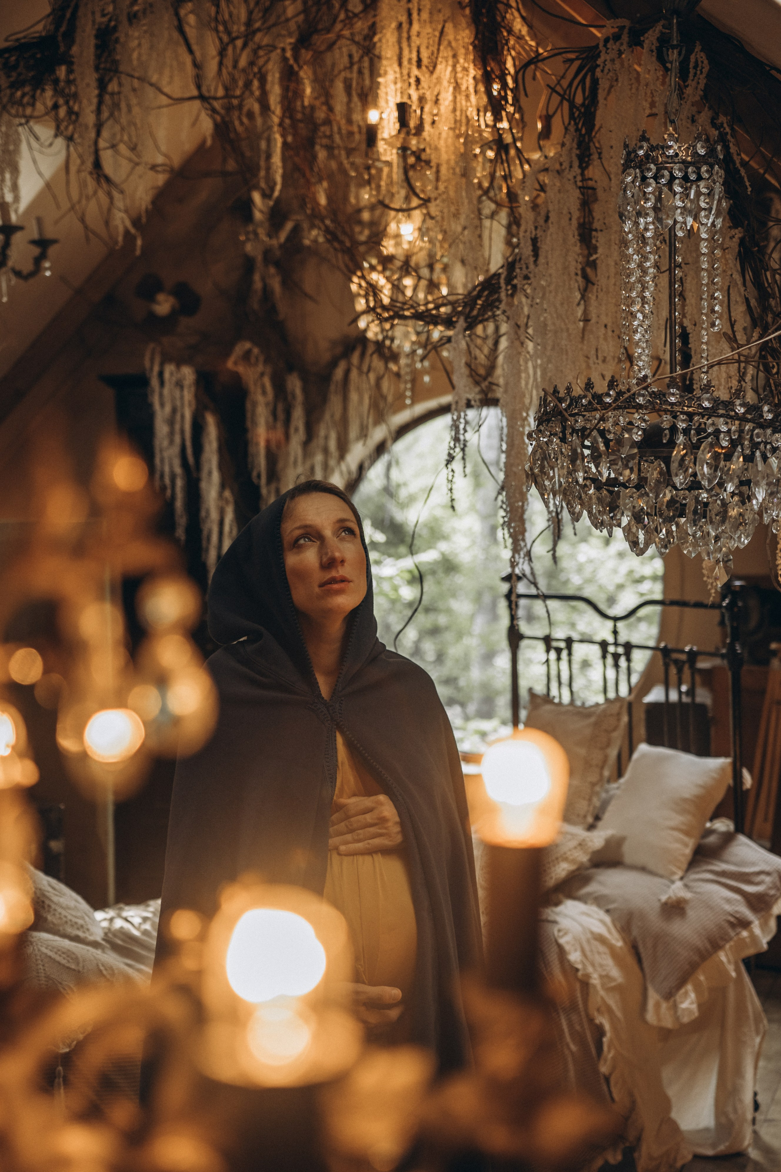 На заброшенном чердаке. Гаврилова Настя семейный фотограф lifestyle в Москве