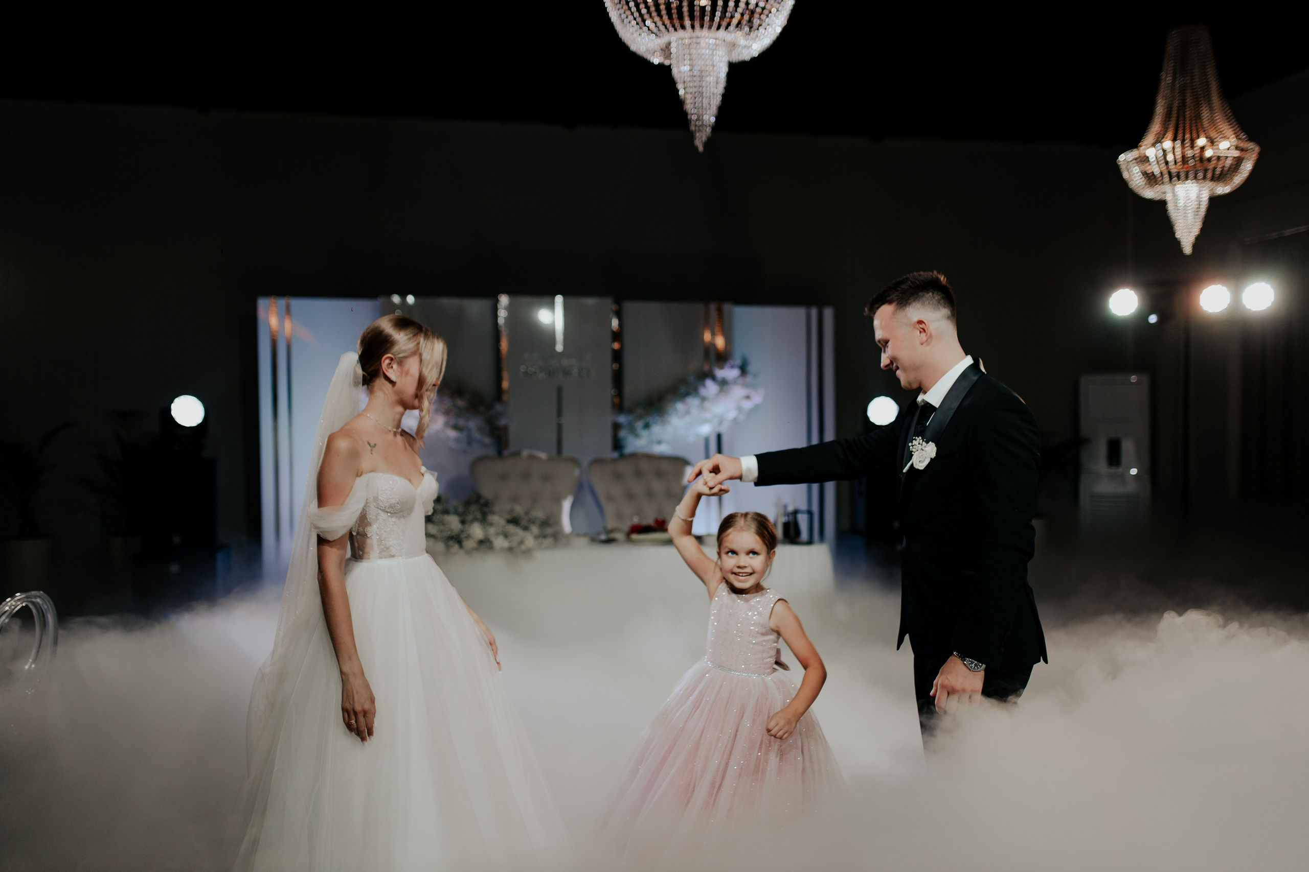 Свадебный банкет в Санкт-Петербурге — Трогательная фотосессия с родными и лавстори. Фотограф в Санкт-Петербурге Лиза Семченкова