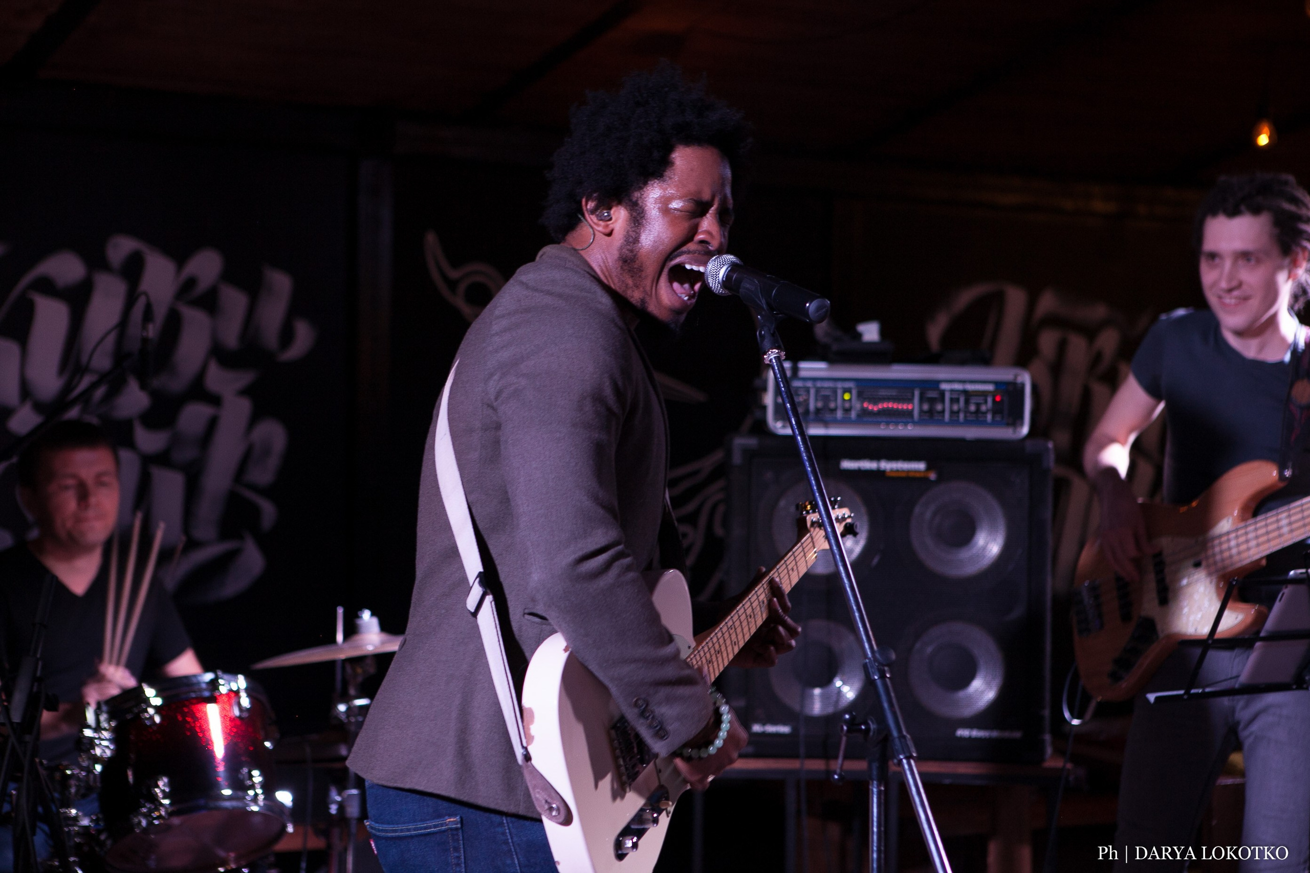 Концерт Quentin Moore. Фотограф Дарья Локотко в Красноярске