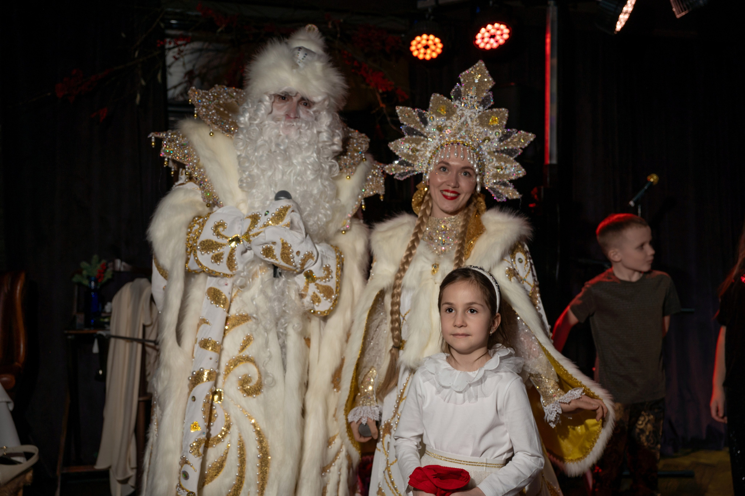 Новый год 2025 в ресторане Red Fox. Репортажный фотограф в Красной Поляне и Сочи Павлюченко Екатерина