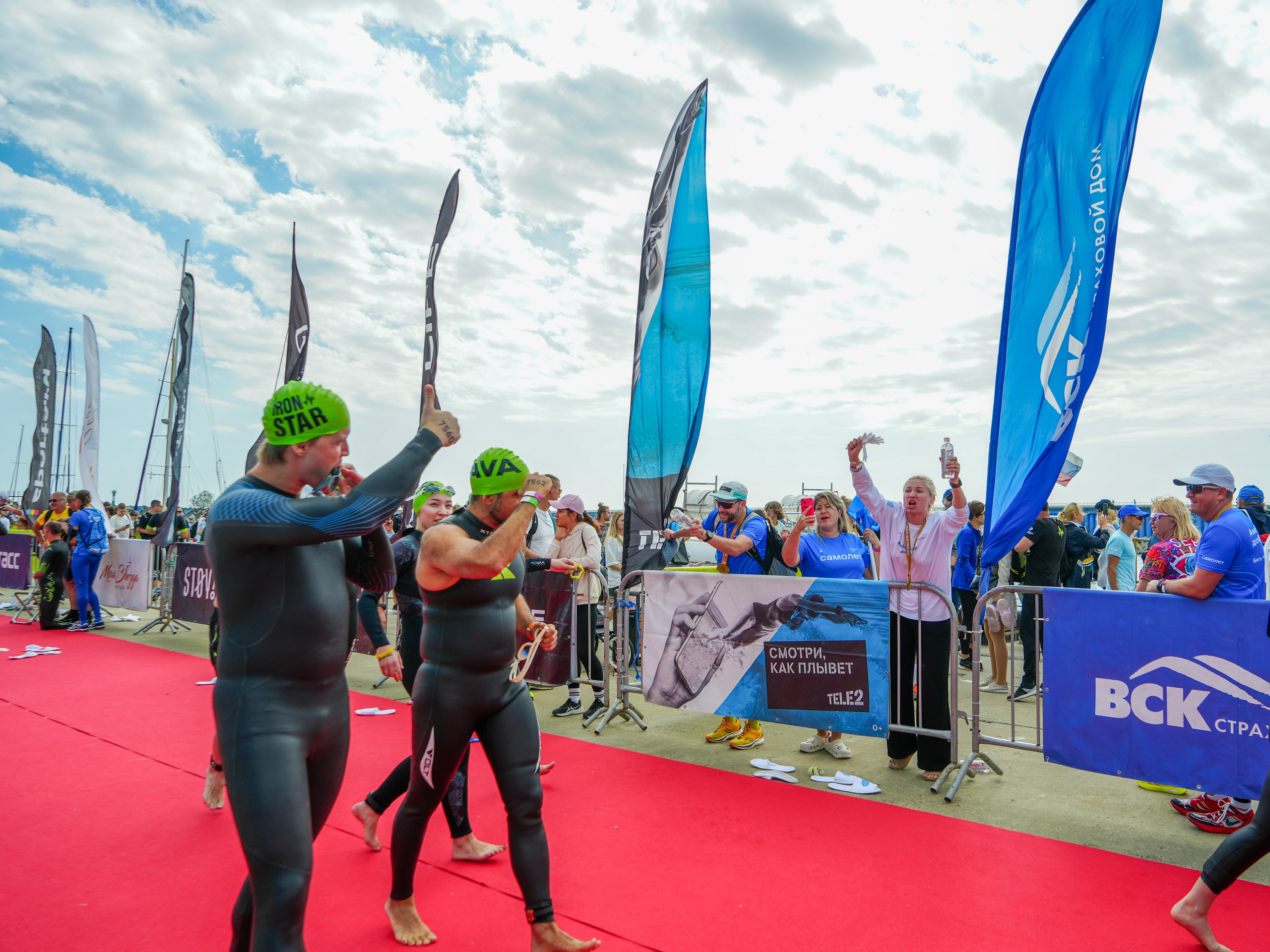 Фотоотчет партнерской интеграции для компании TELE2 на фестивале Ironstar. Репортажный фотограф в Красной Поляне и Сочи Павлюченко Екатерина