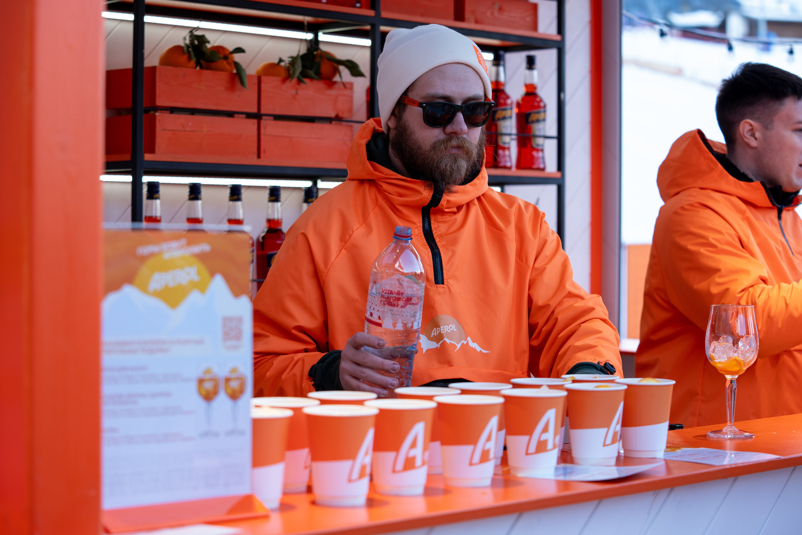 Фотоотчет партнерской интеграции Aperol Spritz на Роза Фест 2025. Репортажный фотограф в Красной Поляне и Сочи Павлюченко Екатерина