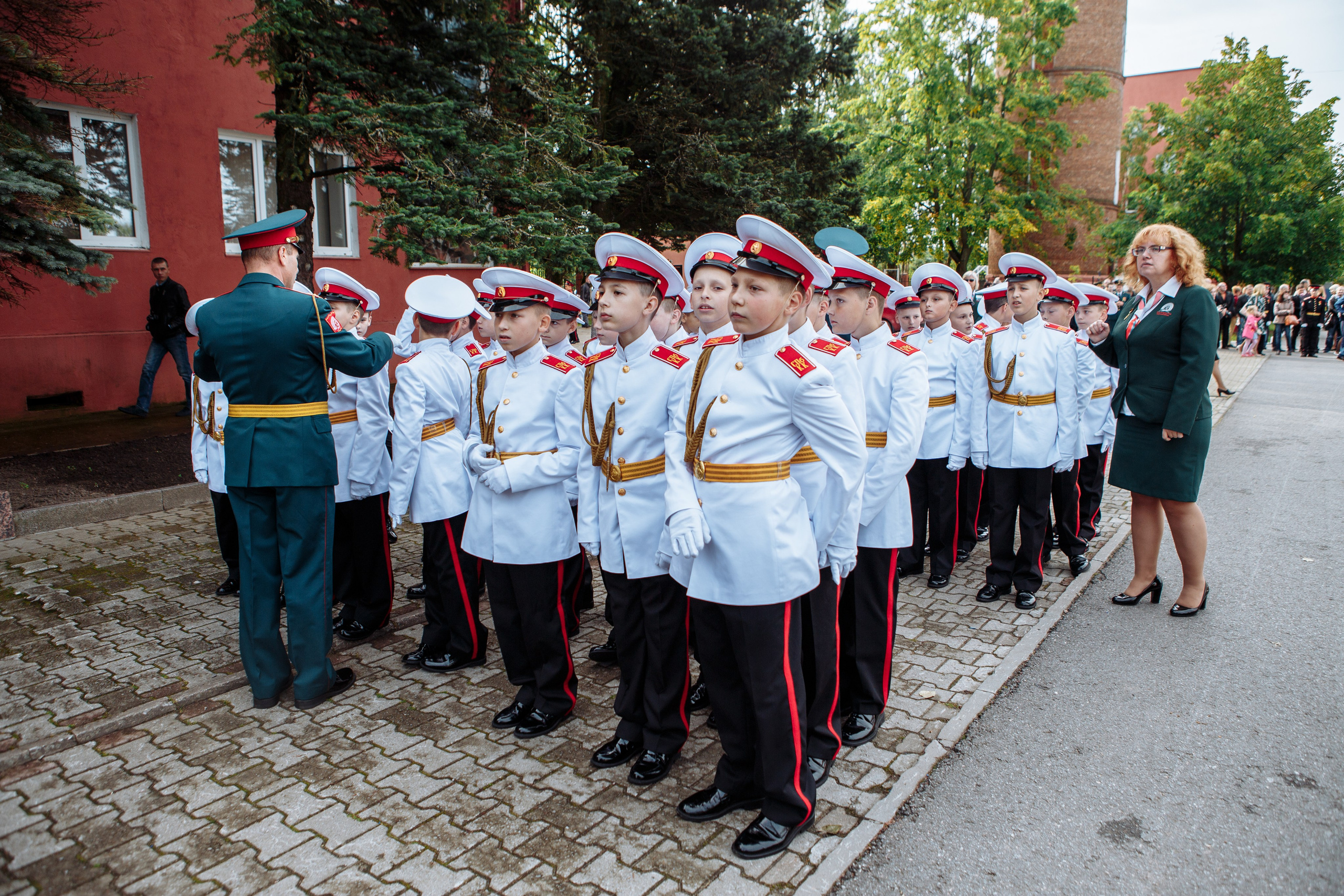 Фото выпускного кадетского училища