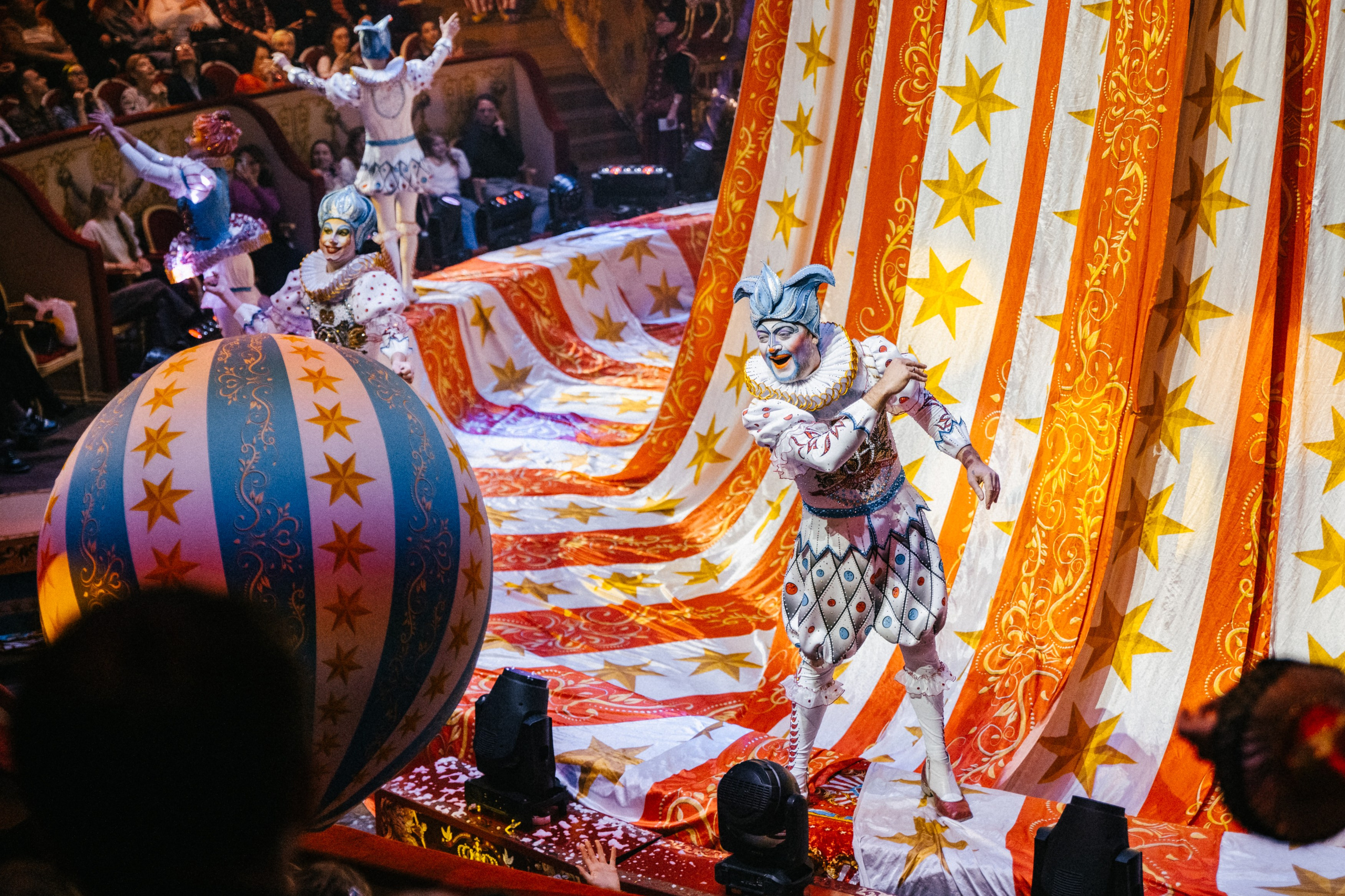 Королевский Цирк Гии Эрадзе. Репортажный и портретный фотограф в Санкт-Петербурге Степлевич Дарья