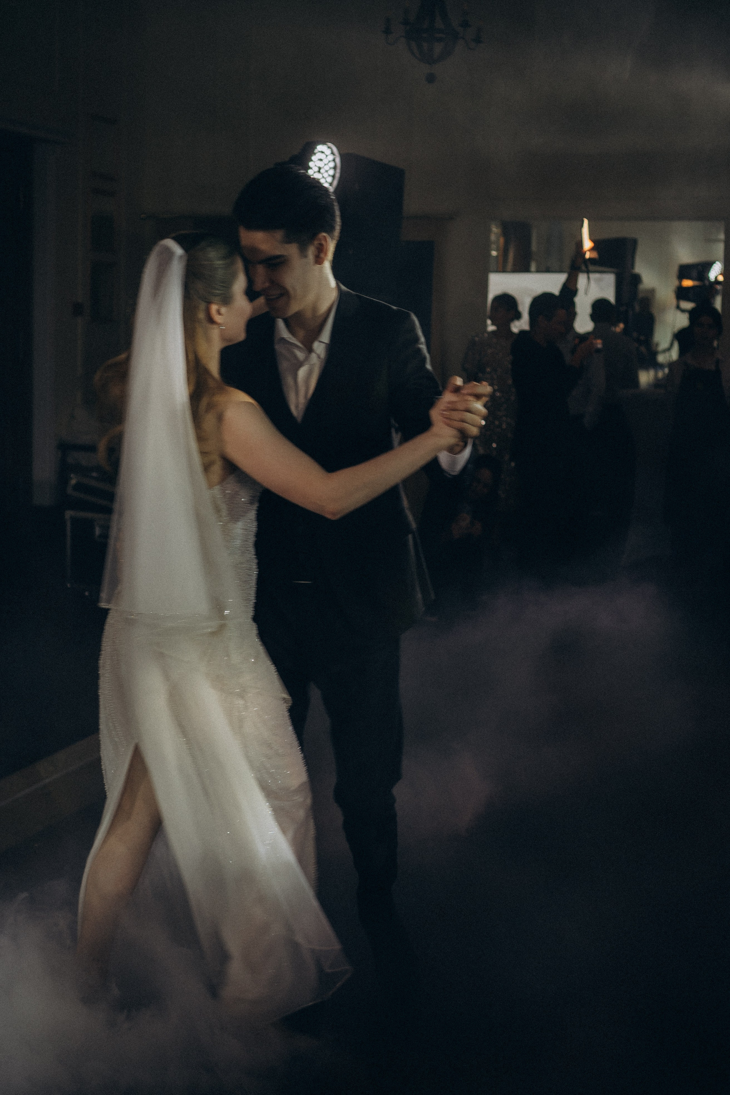 СВАДЕБНАЯ СЬЕМКА СБОРОВ В ОТЕЛЕ И ВЫЕЗД НА ЦЕРЕМОНИЮ (СНЯТО В СИБИРЕ В НИЖНЕВАРТОВСКЕ). Профессиональный фотограф, Санкт-Петербург — Виктория Богомолова