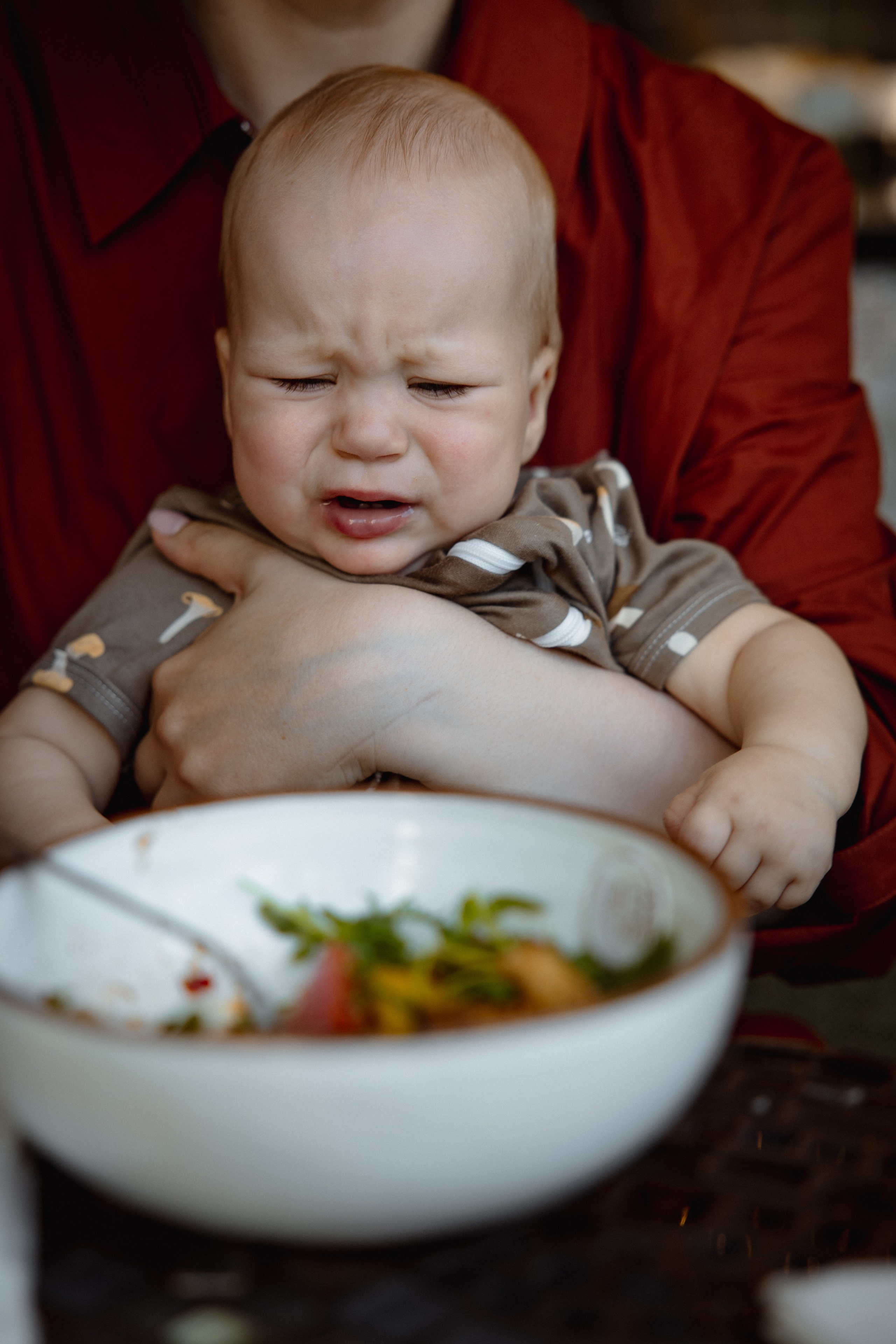 Настя с сыном у Alma-Mater. Ваш семейный newborn и lifestyle фотограф в СПБ Наталья Журавлева