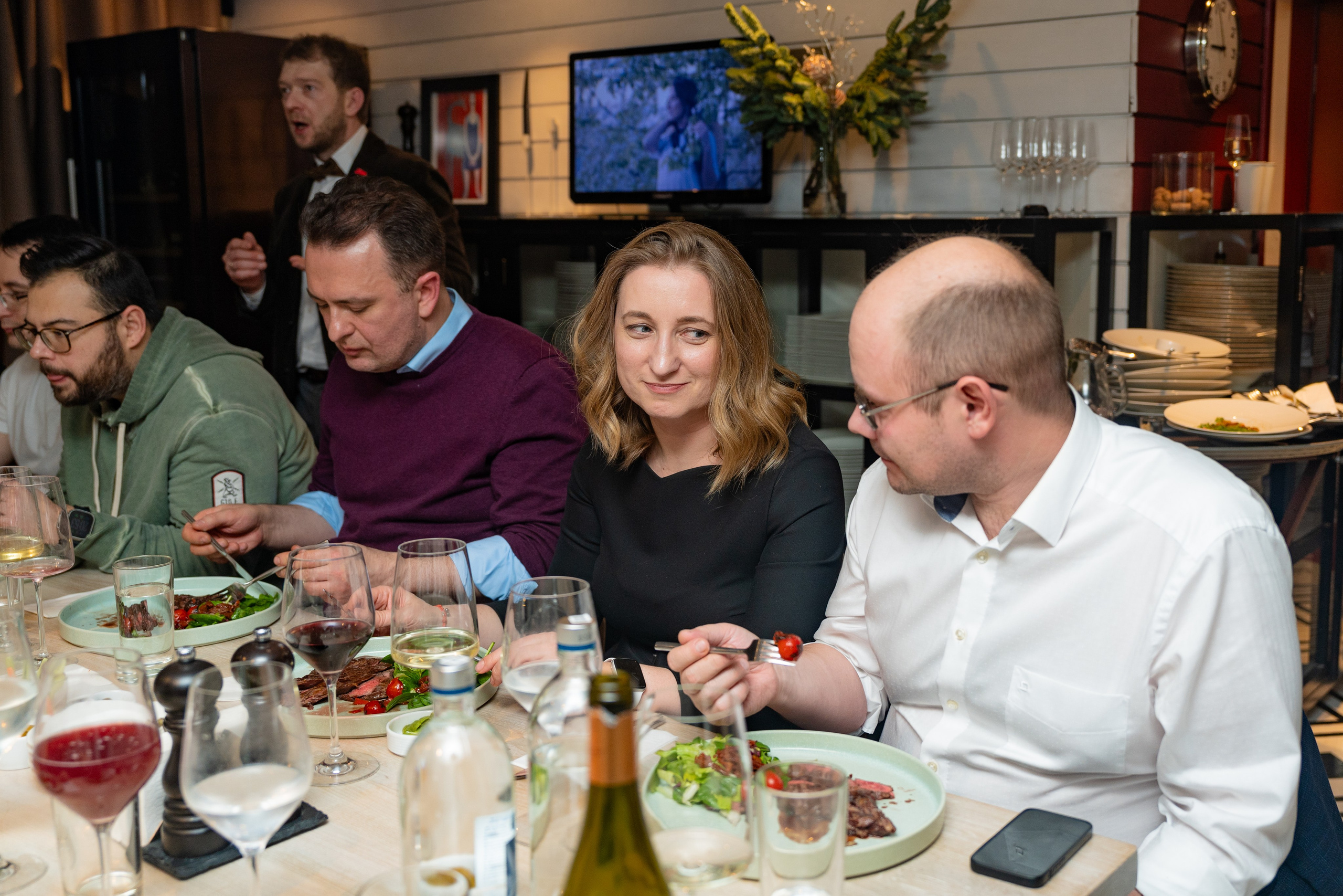 NOVIKOV SCHOOL — Умами зал. Фотограф Никита Комаров