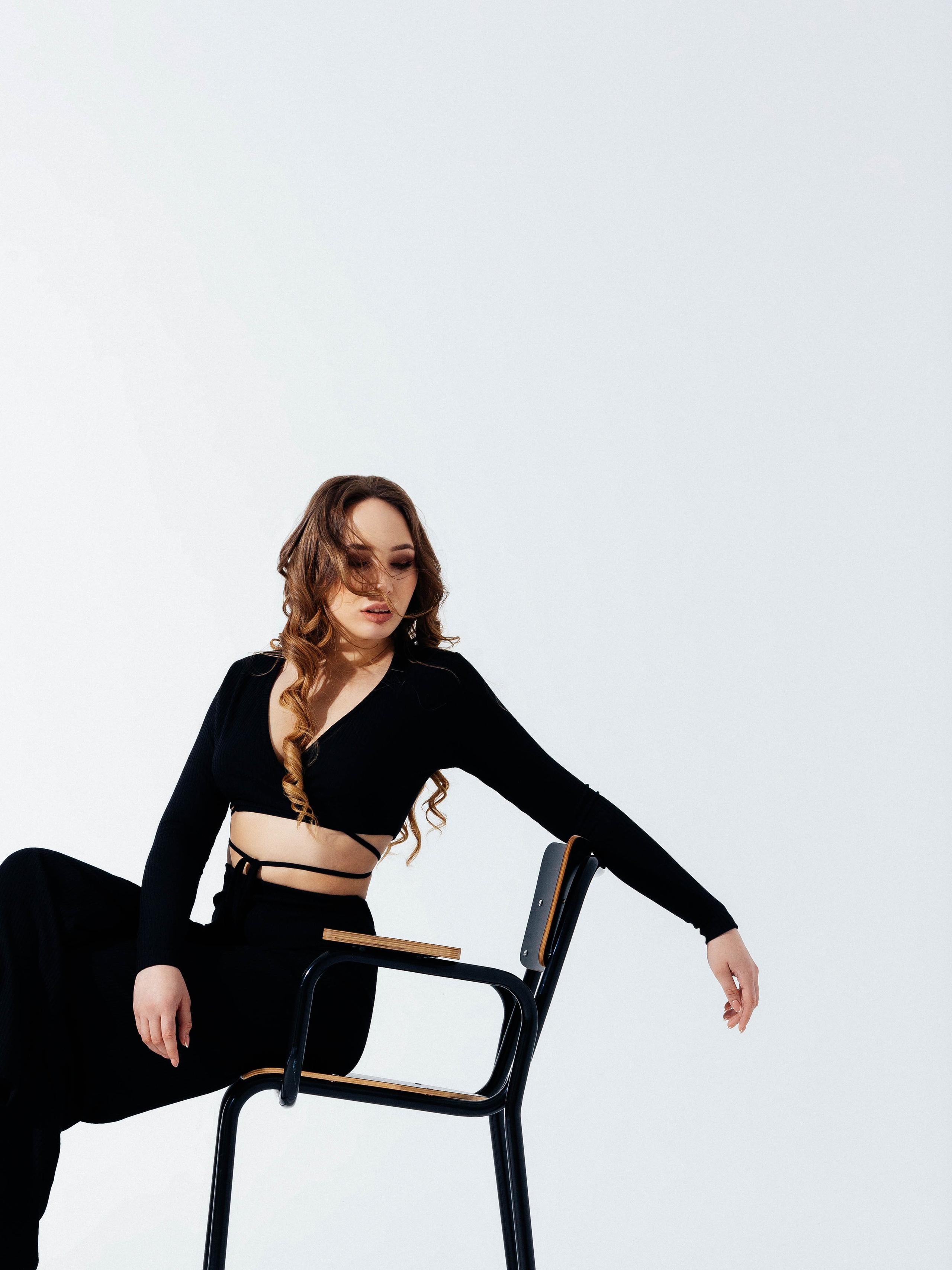 Портрет с настроением покоя — женская фотосессия в квартире