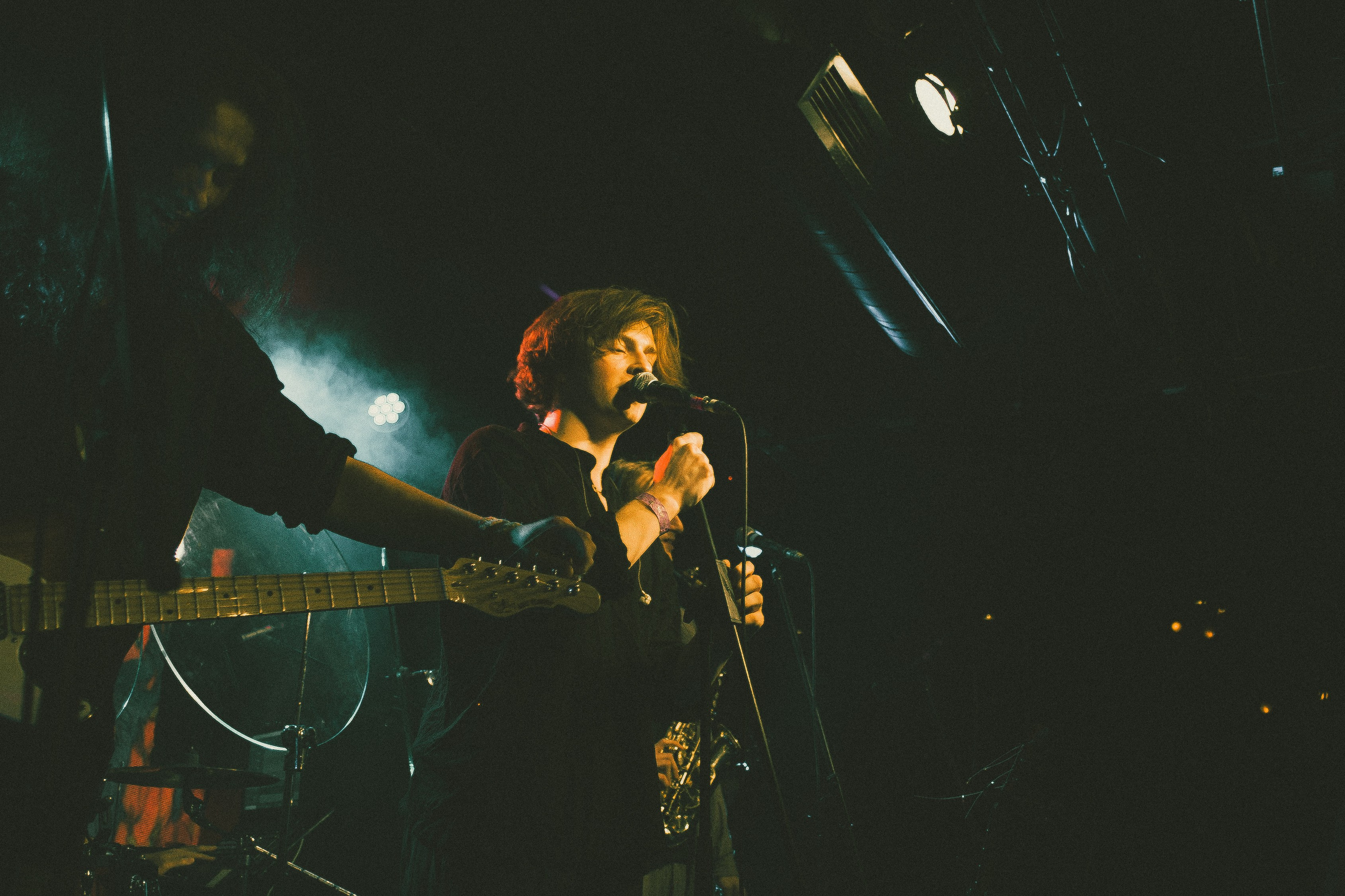 Концерт «Бонд с Кнопкой» 16тонн. Портретный и художественный фотограф в Москве