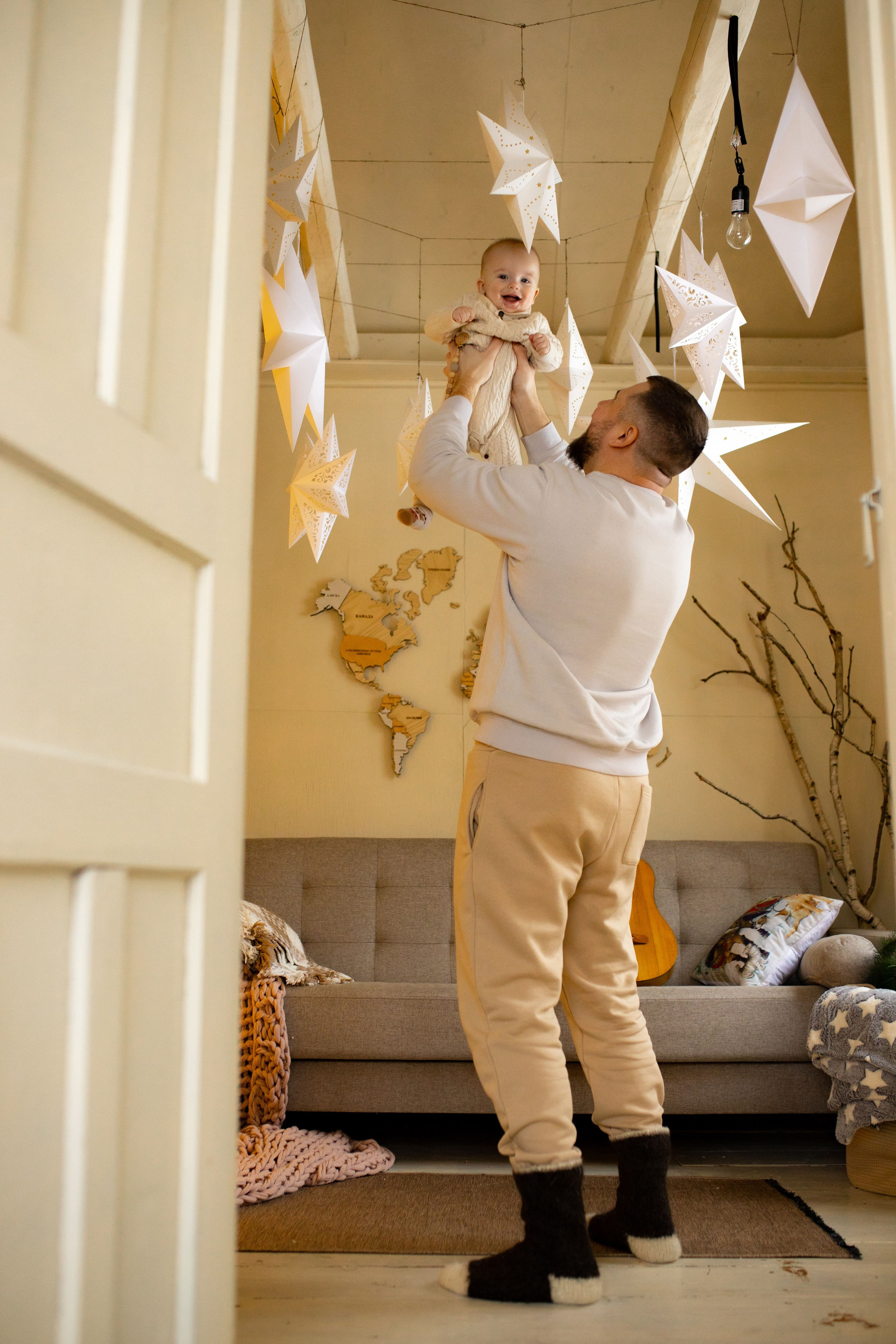 папа и сын,  к звездам, загородная фотостудия, дача на новый год, дача на новогодние праздники, новгодняя фотосессия в Железнодорожном, новогодняя фотосессия в Купавне, фотограф Железнодорожный фотограф Балашиха фотограф Купавна, новый год