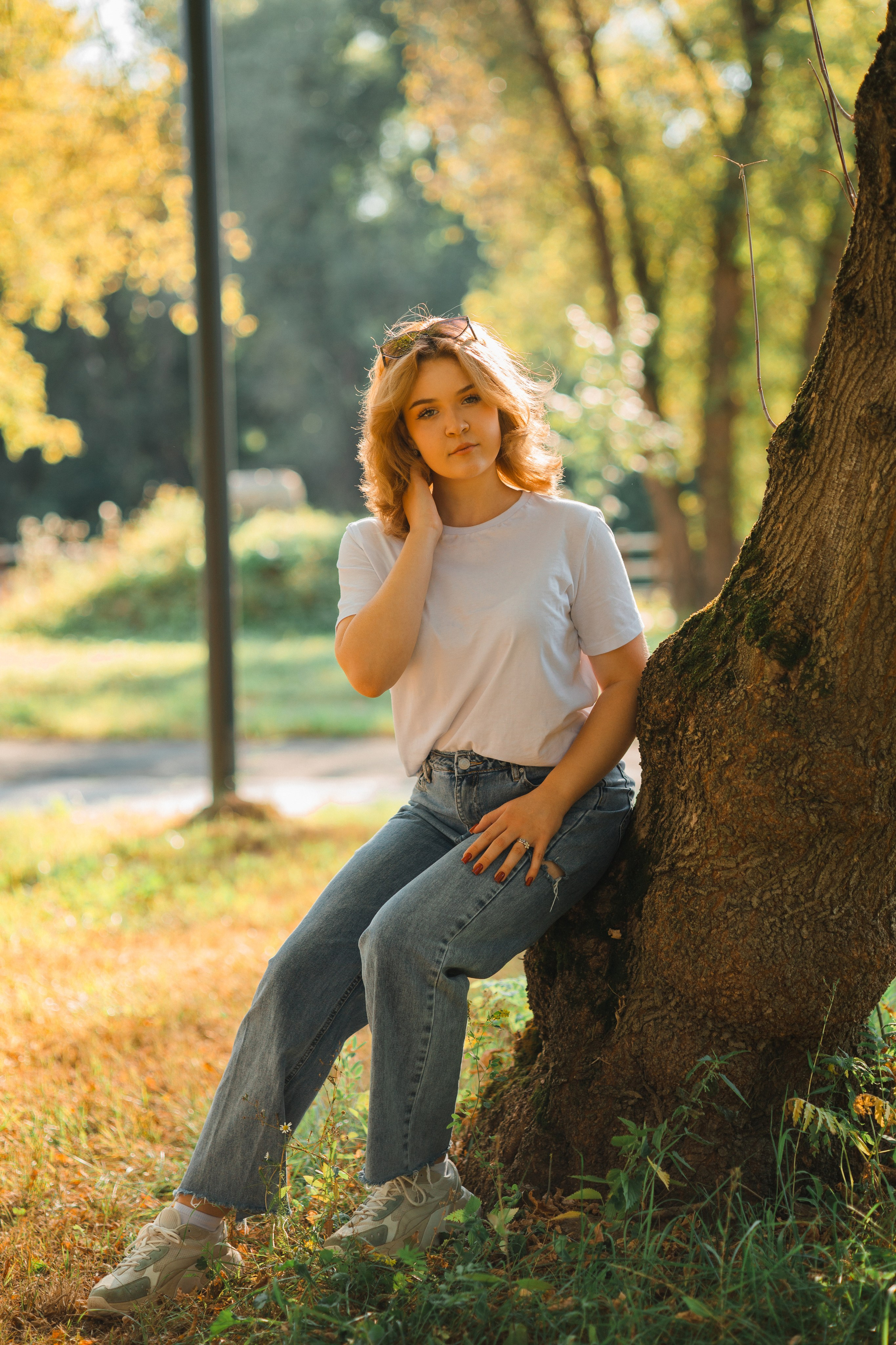 Прогулочная фотосессия на выпускной альбом с 11 классом в Серпухове. Выпускные альбомы в Серпухове