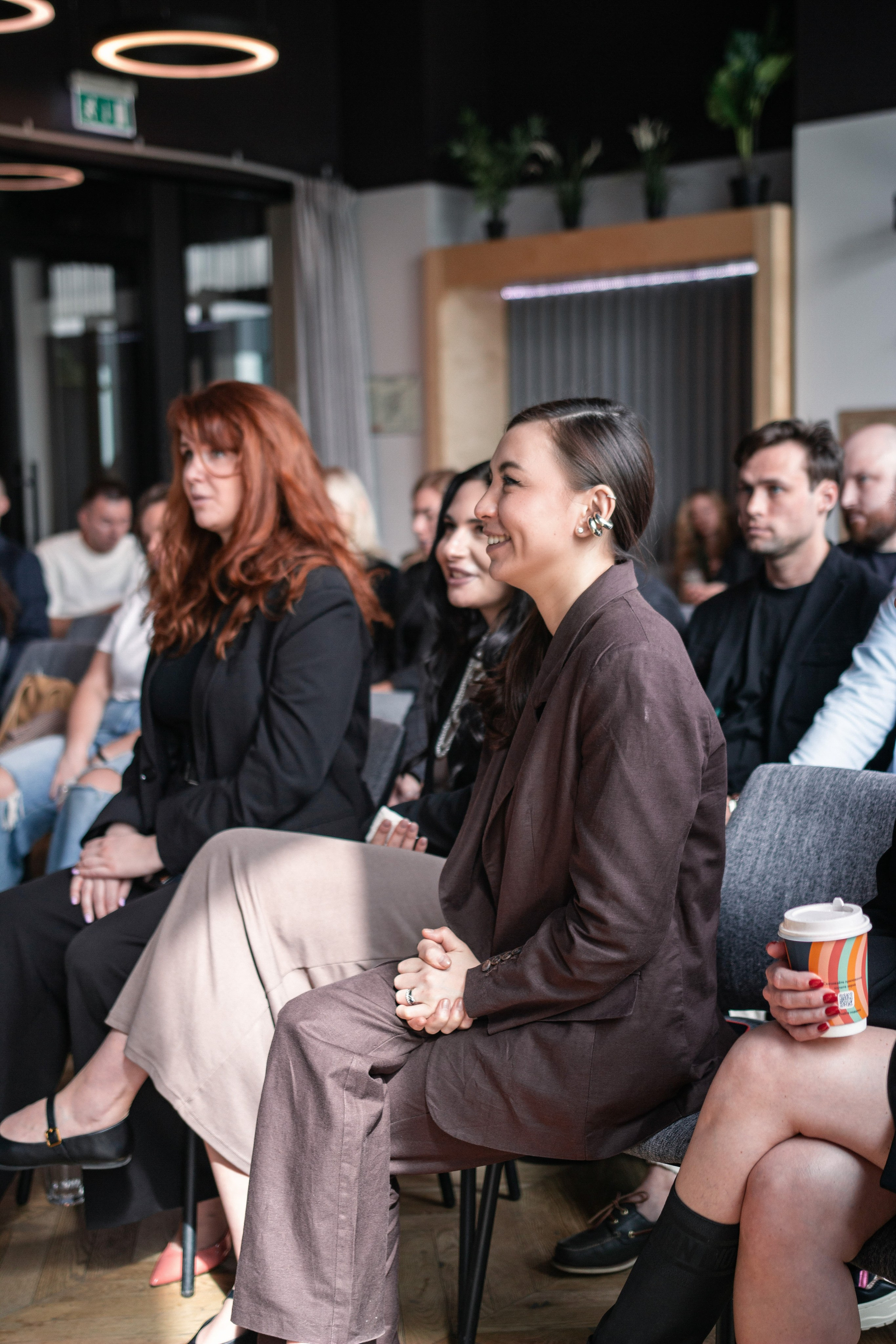 Планерка компании недвижимости. Фотограф Москва — личные фотосессии, лавстори в студии