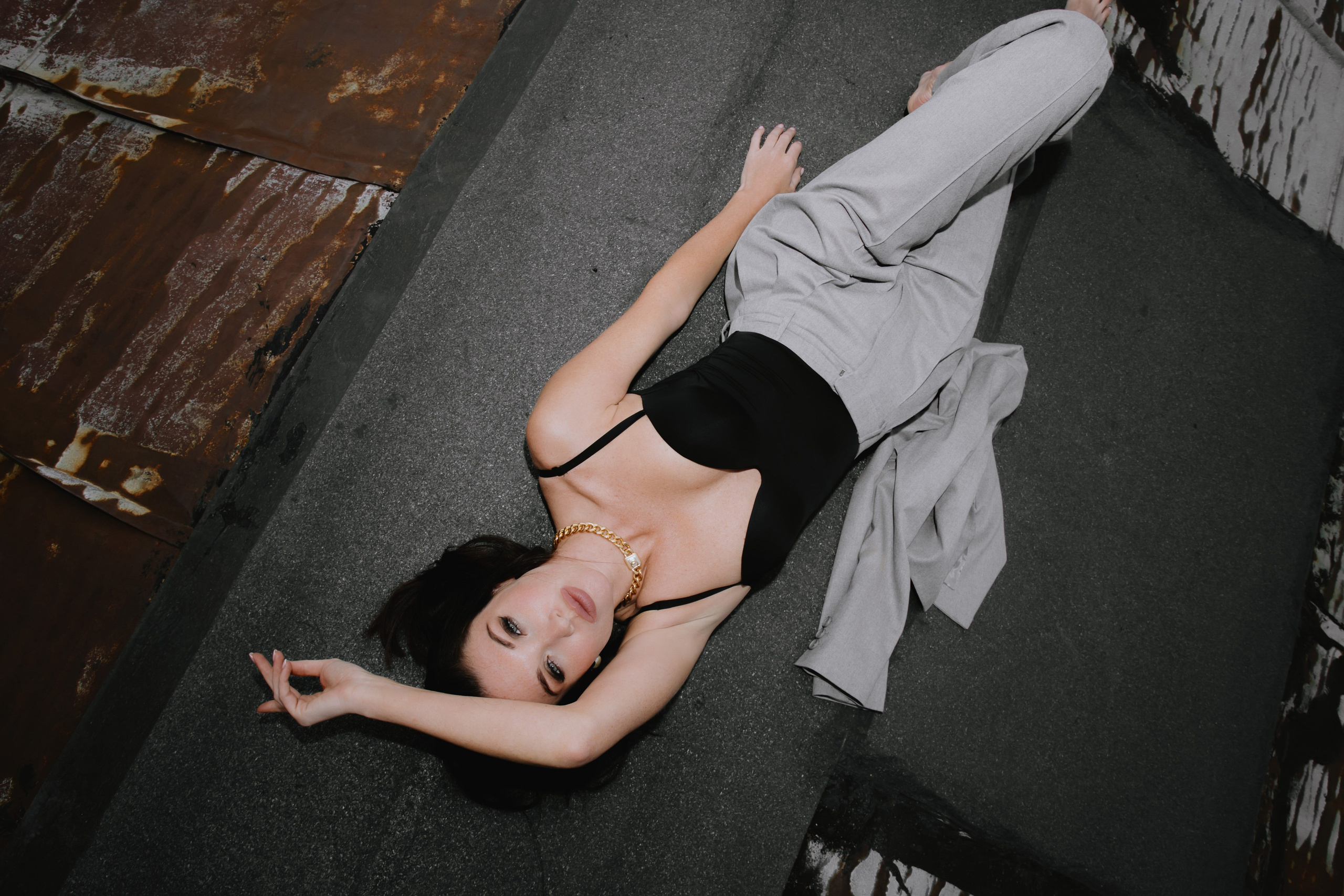 Вероника (съемка на крыше). Фотограф в Москве и Санкт-Петербурге Дарина