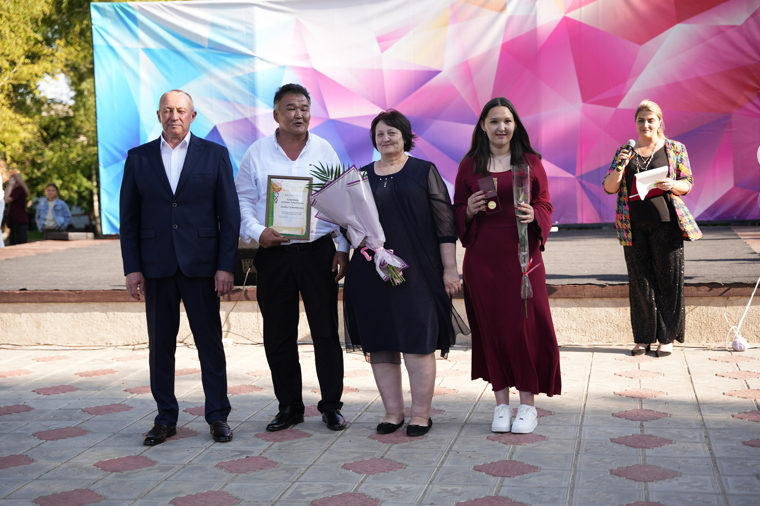 Выпускной в парке. Ольга Плаксина фотограф в Саратове