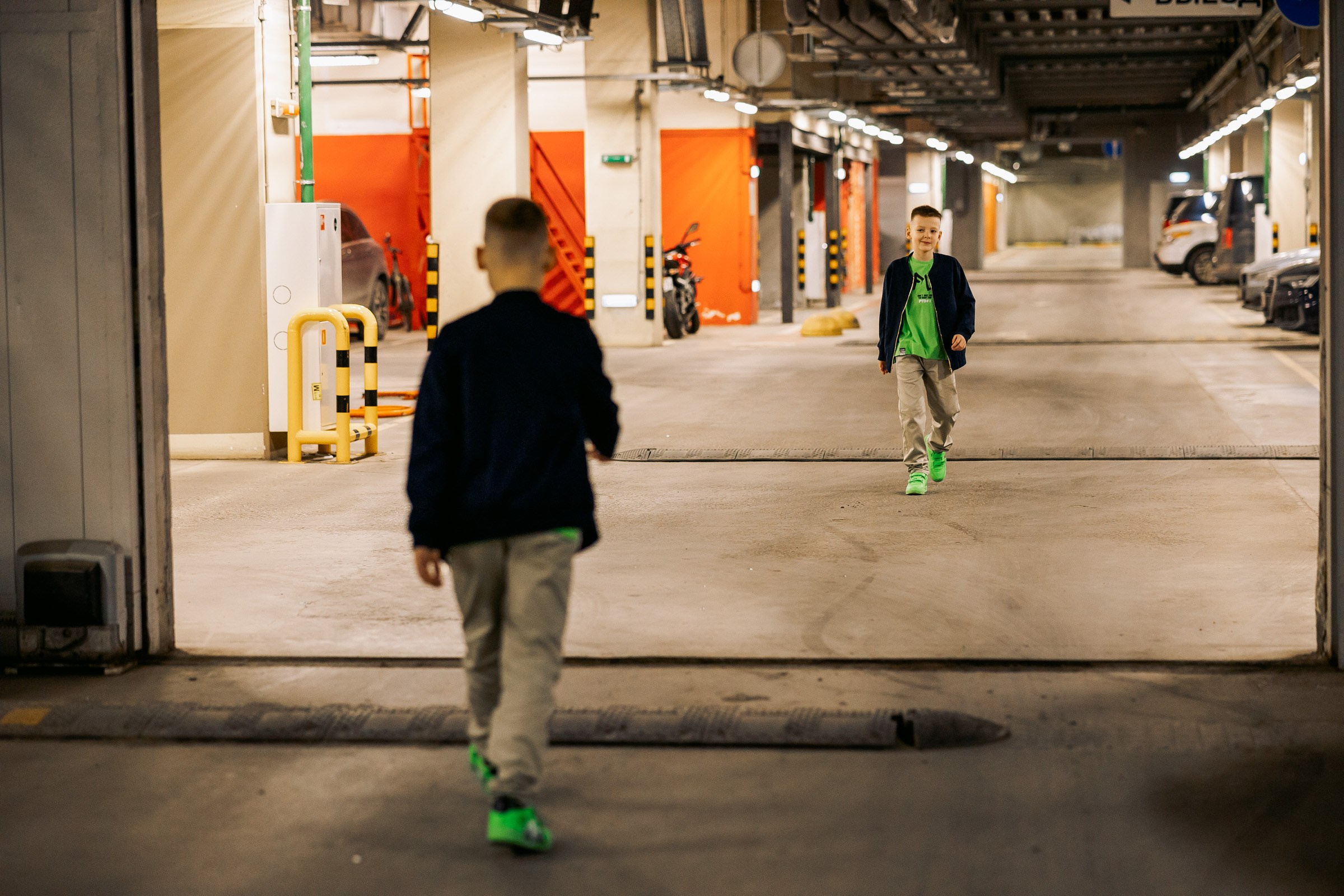 Крутая история на парковке. Семейный Фотограф в Москве Евгения Симоненко