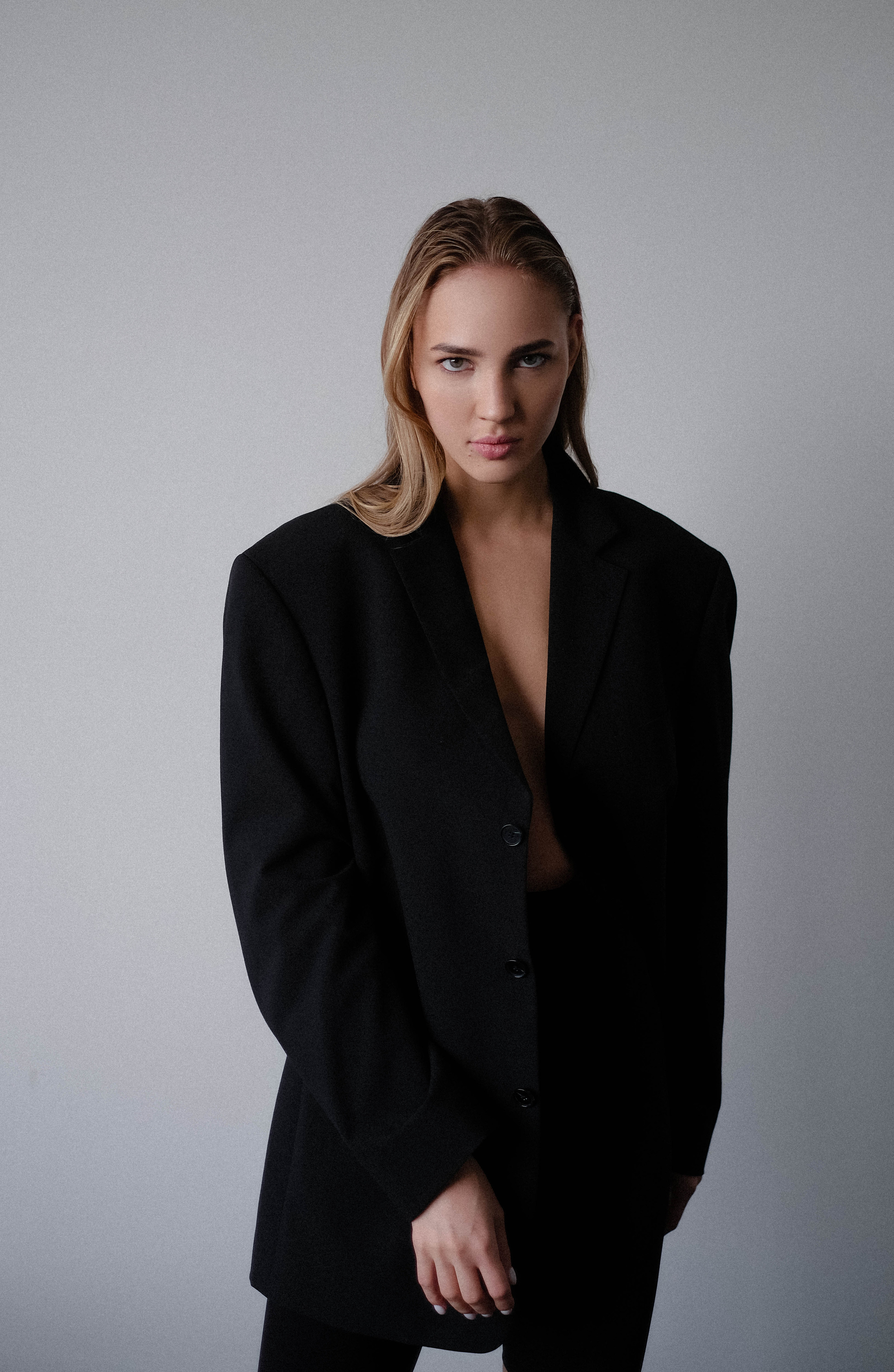 Яна. Главная