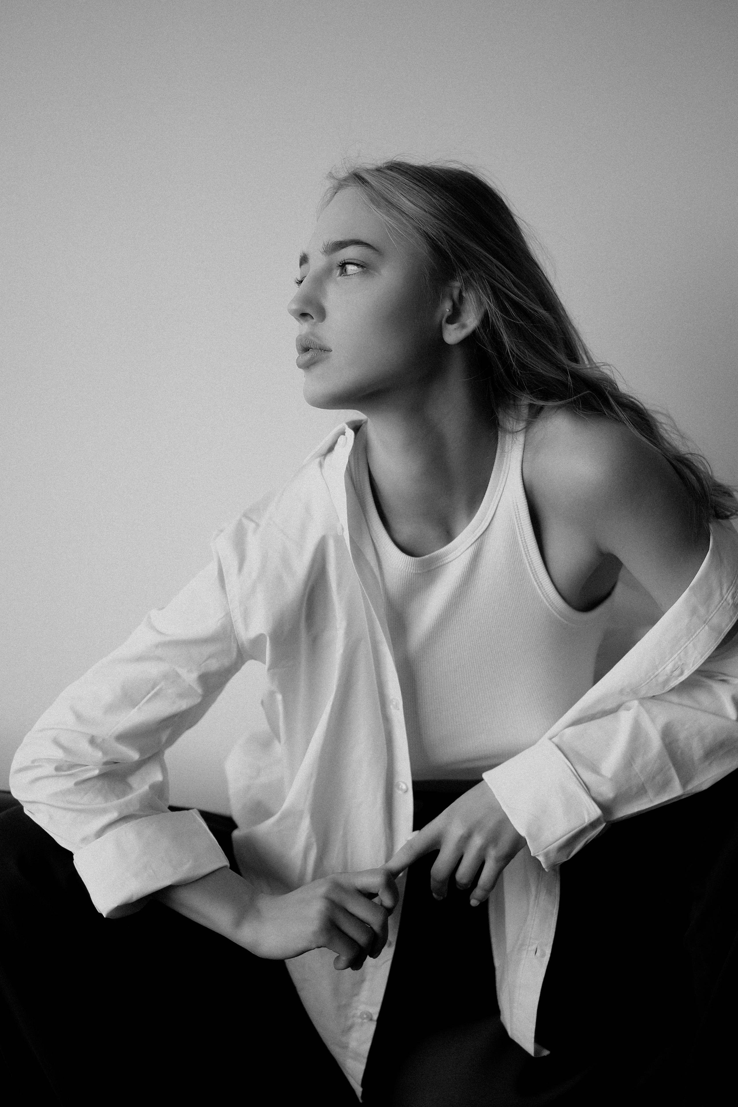 Яна. Главная